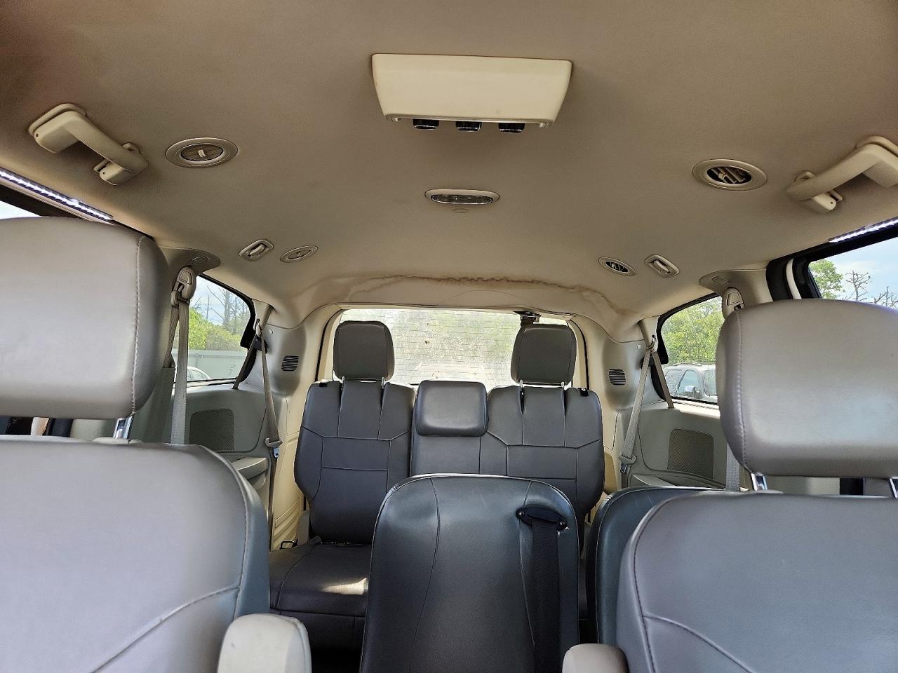 2013 Dodge Grand Caravan Se White vin: 2C7WDGBG6DR651049