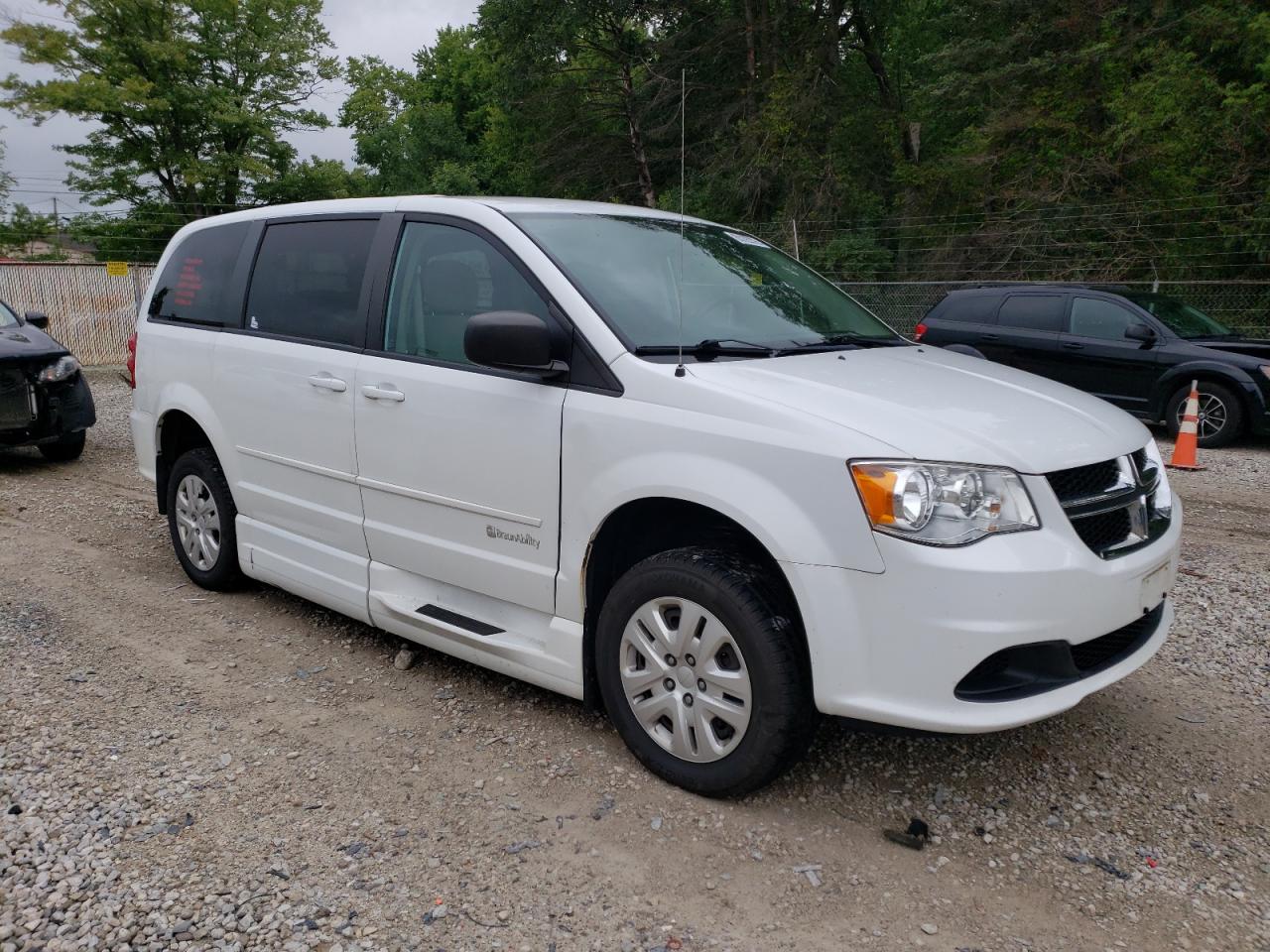 2015 Dodge Grand Caravan Se Белый vin: 2C7WDGBG6FR634237