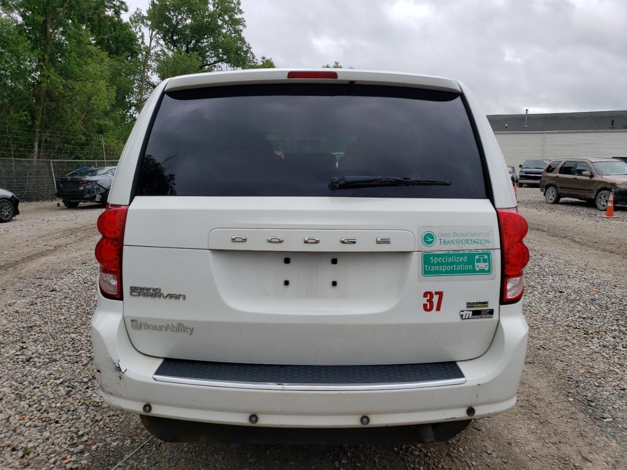 2015 Dodge Grand Caravan Se Белый vin: 2C7WDGBG6FR634237