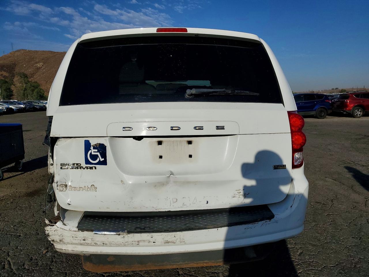 2015 Dodge Grand Caravan Se White vin: 2C7WDGBG6FR634237