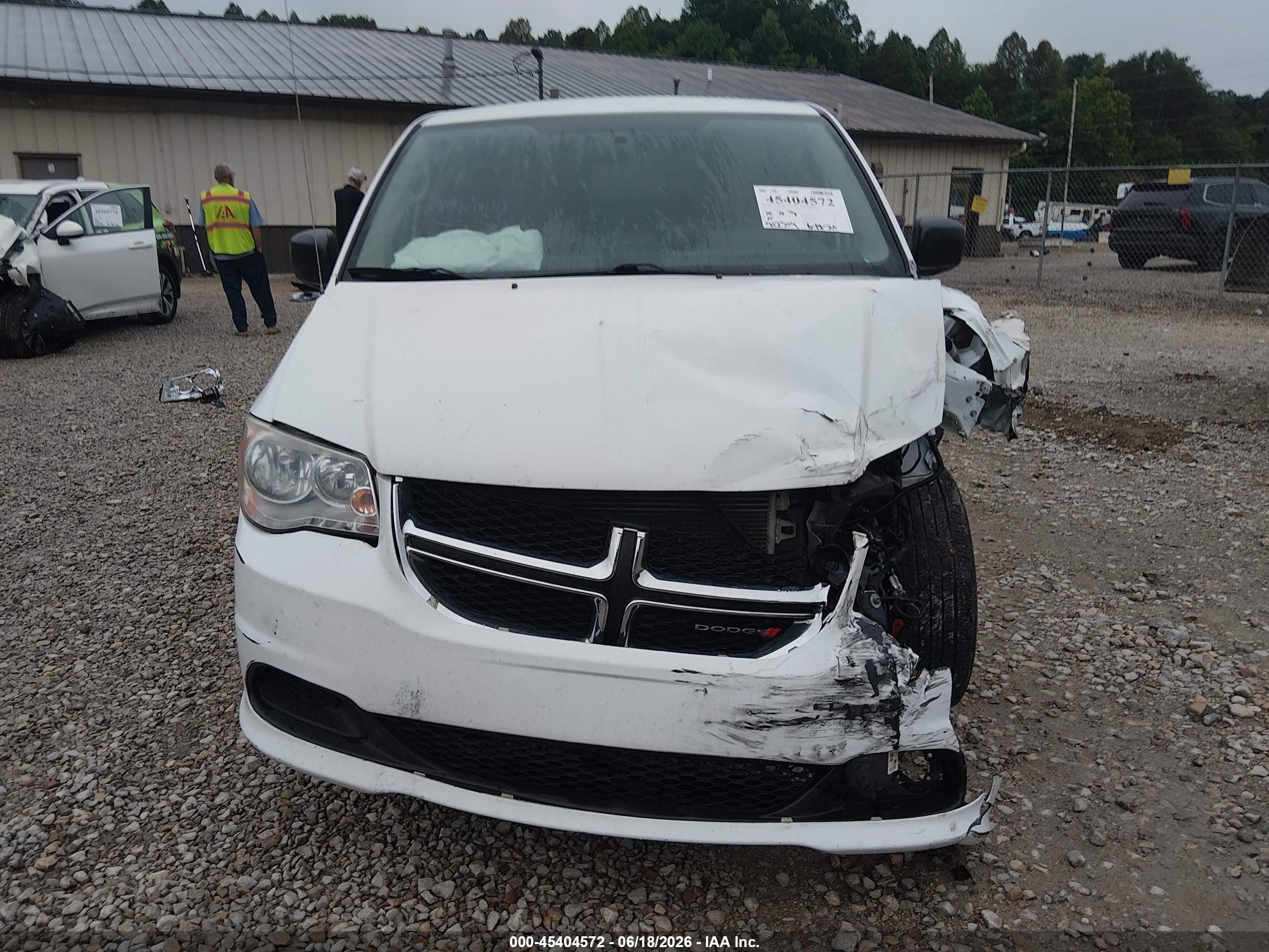 2015 Dodge Grand Caravan Se White vin: 2C7WDGBG8FR634384