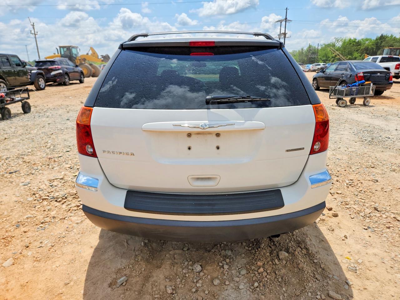 2004 Chrysler Pacifica White vin: 2C8GF68414R296065