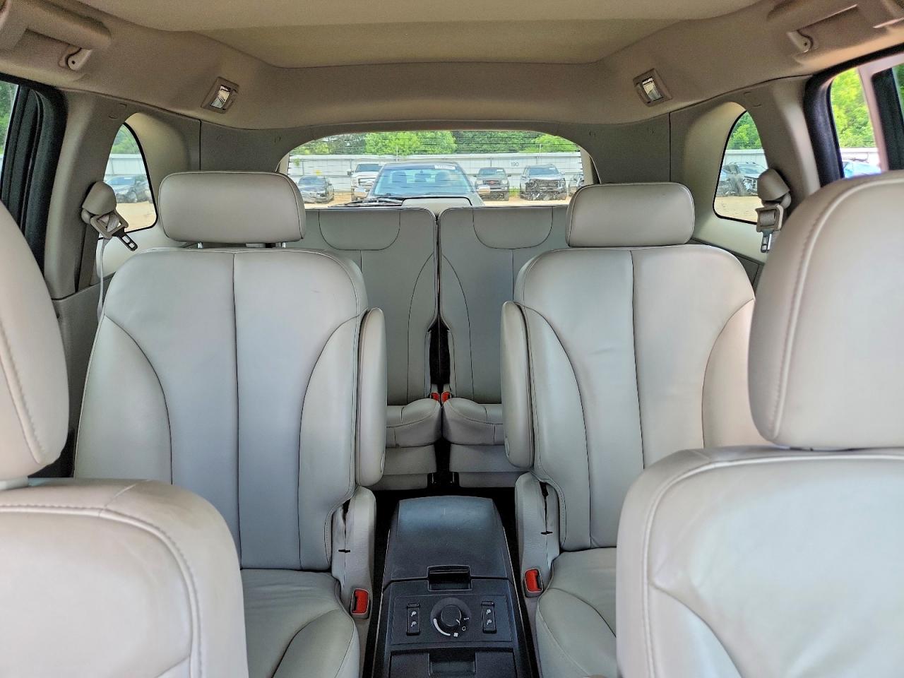 2004 Chrysler Pacifica White vin: 2C8GF68414R296065