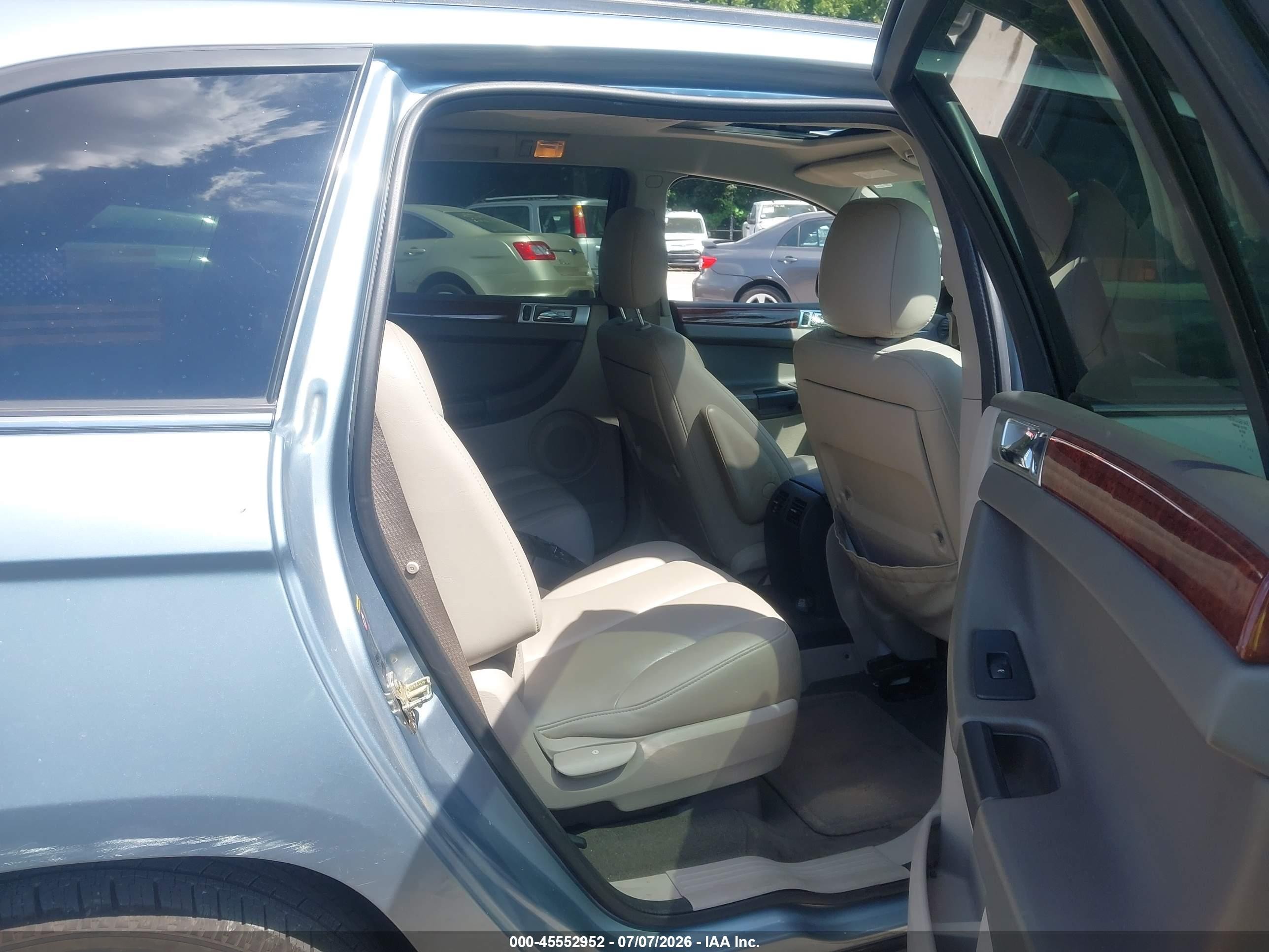 2004 Chrysler Pacifica   Blue vin: 2C8GF68444R331410