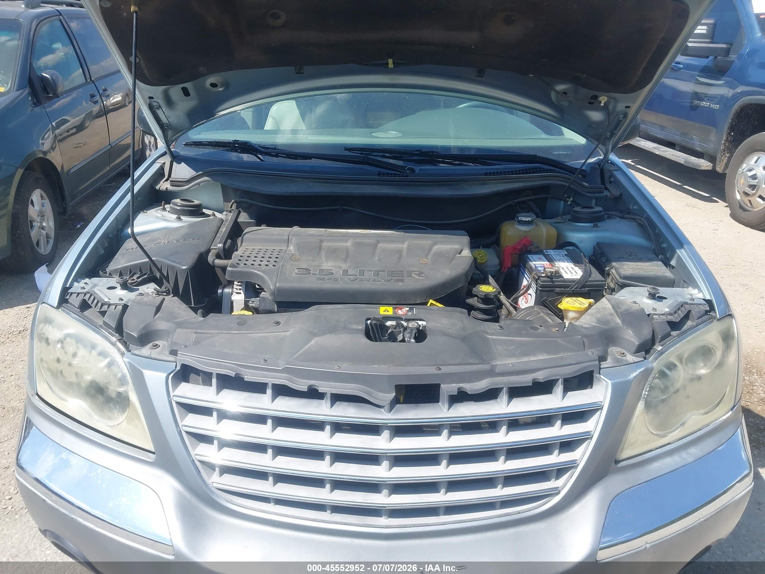 2004 Chrysler Pacifica   Blue vin: 2C8GF68444R331410