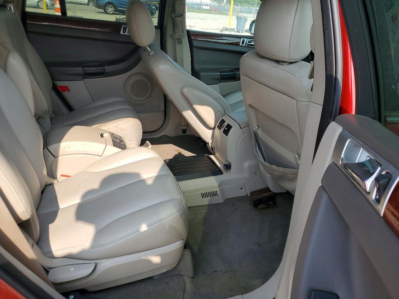 2004 Chrysler Pacifica Red vin: 2C8GF68444R514340