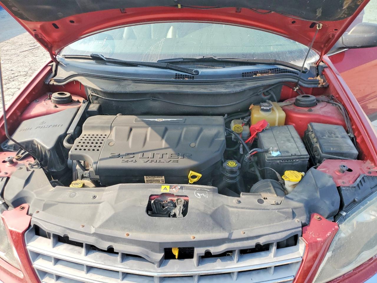 2004 Chrysler Pacifica Red vin: 2C8GF68444R514340