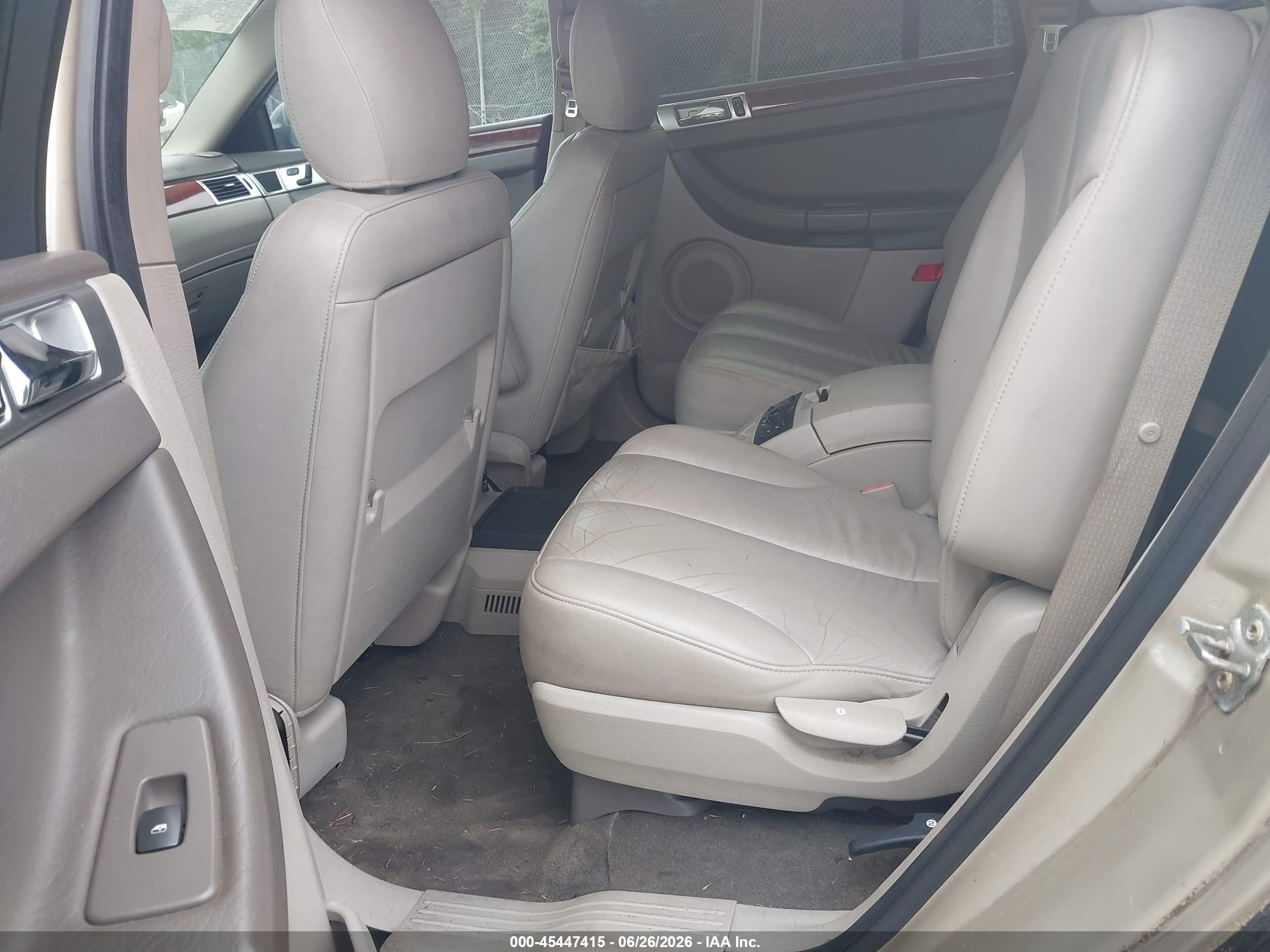 2005 Chrysler Pacifica Touring Gold vin: 2C8GF68455R261174