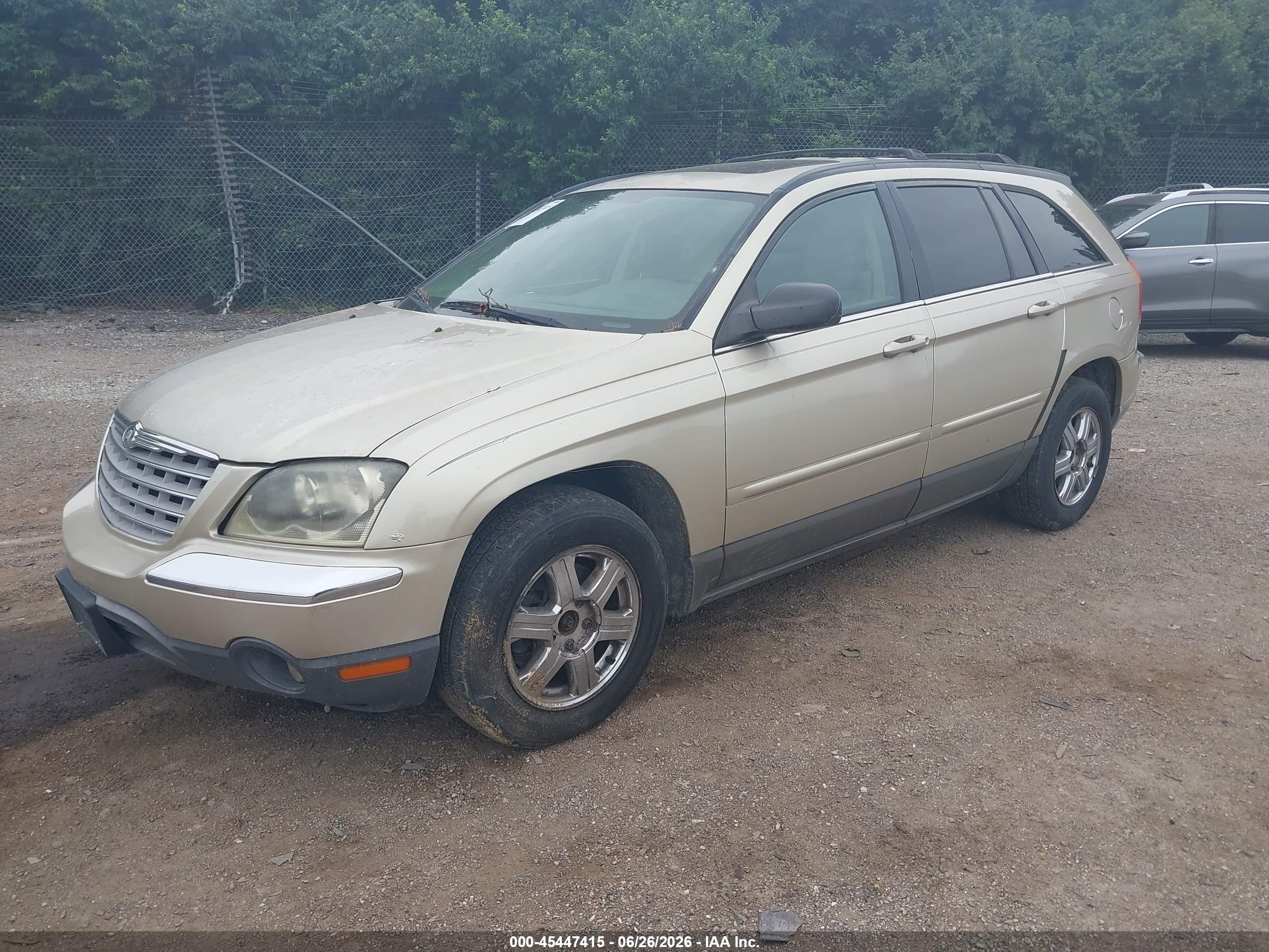 2005 Chrysler Pacifica Touring Gold vin: 2C8GF68455R261174