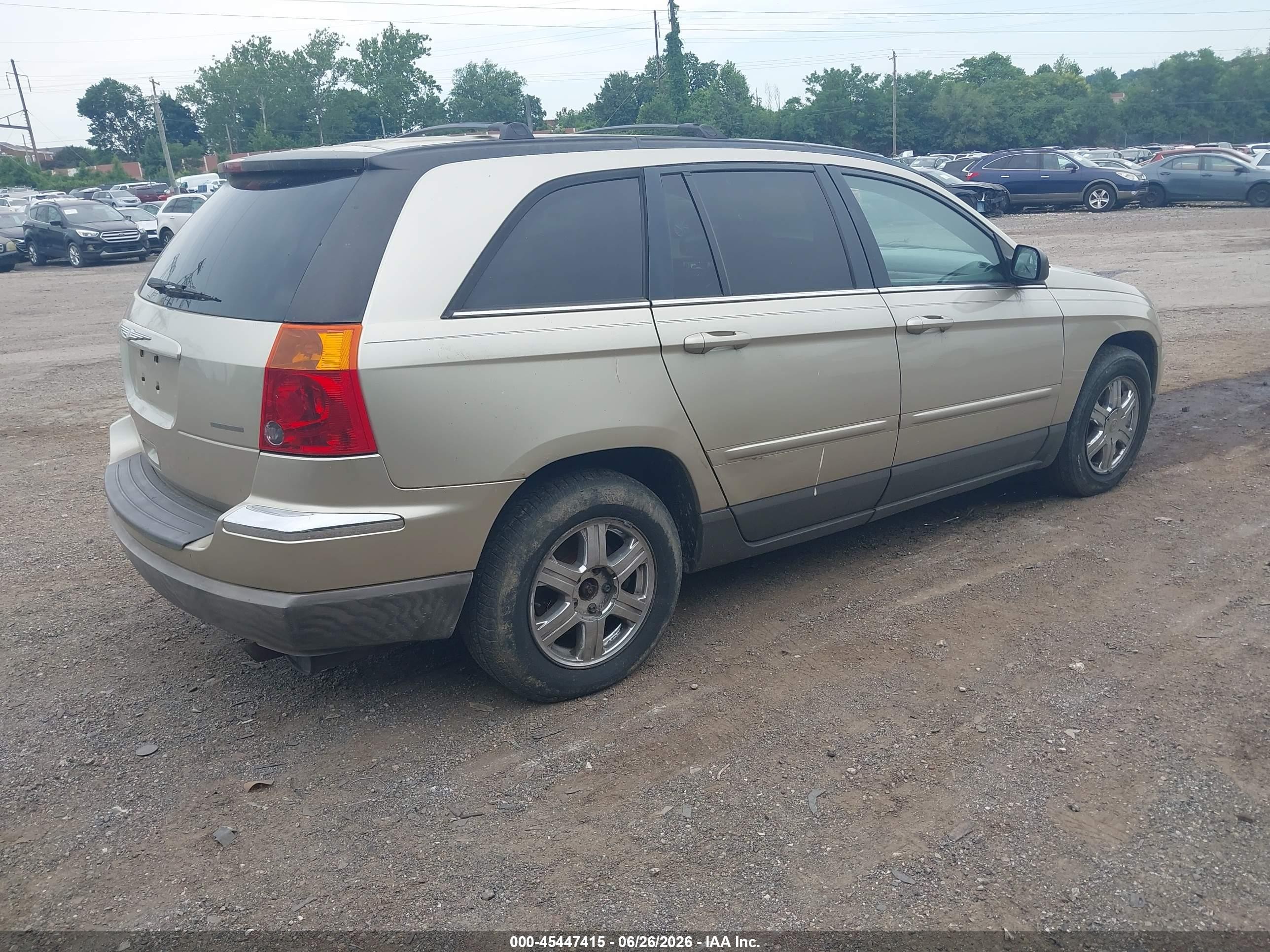 2005 Chrysler Pacifica Touring Gold vin: 2C8GF68455R261174