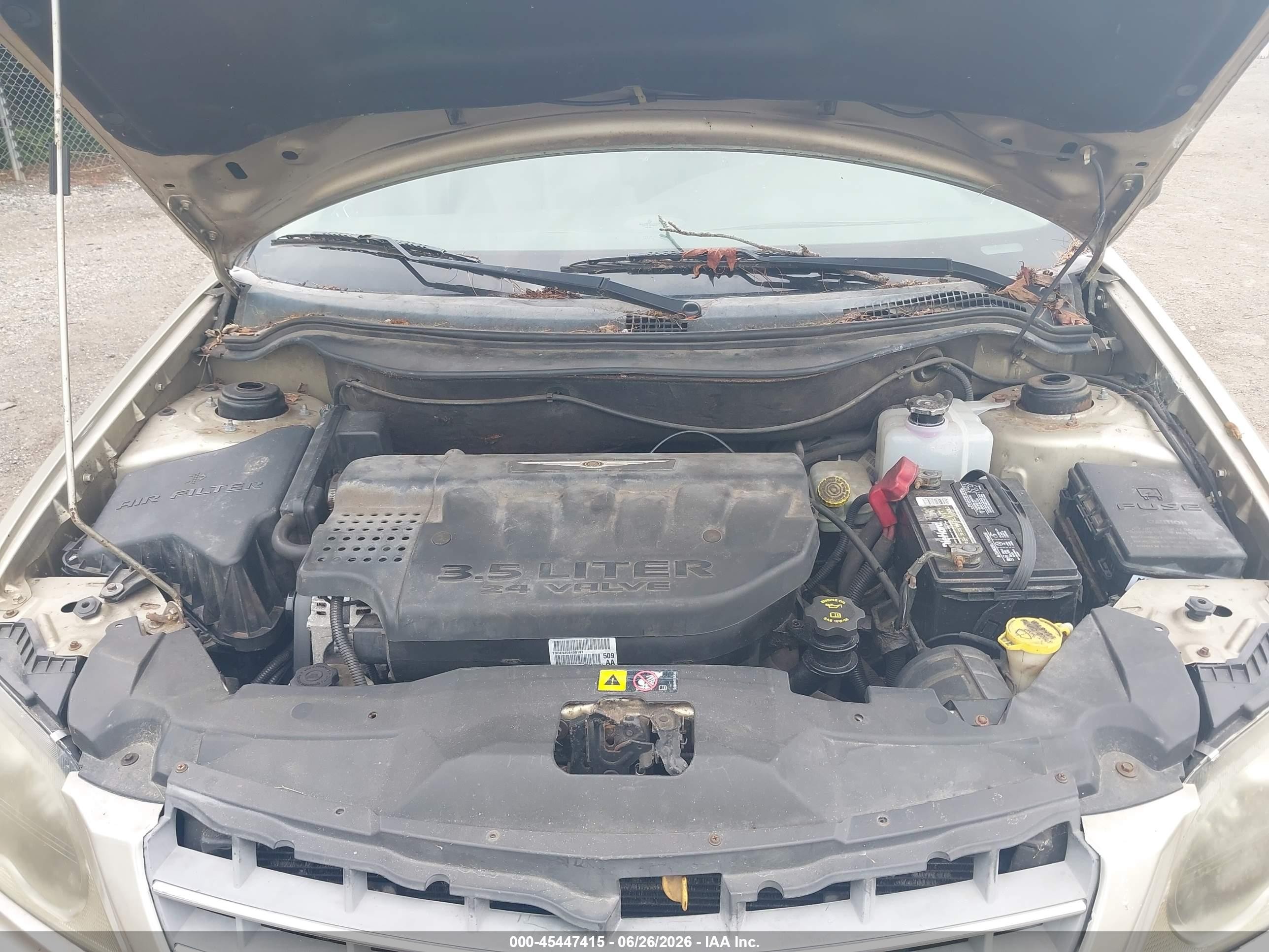 2005 Chrysler Pacifica Touring Gold vin: 2C8GF68455R261174