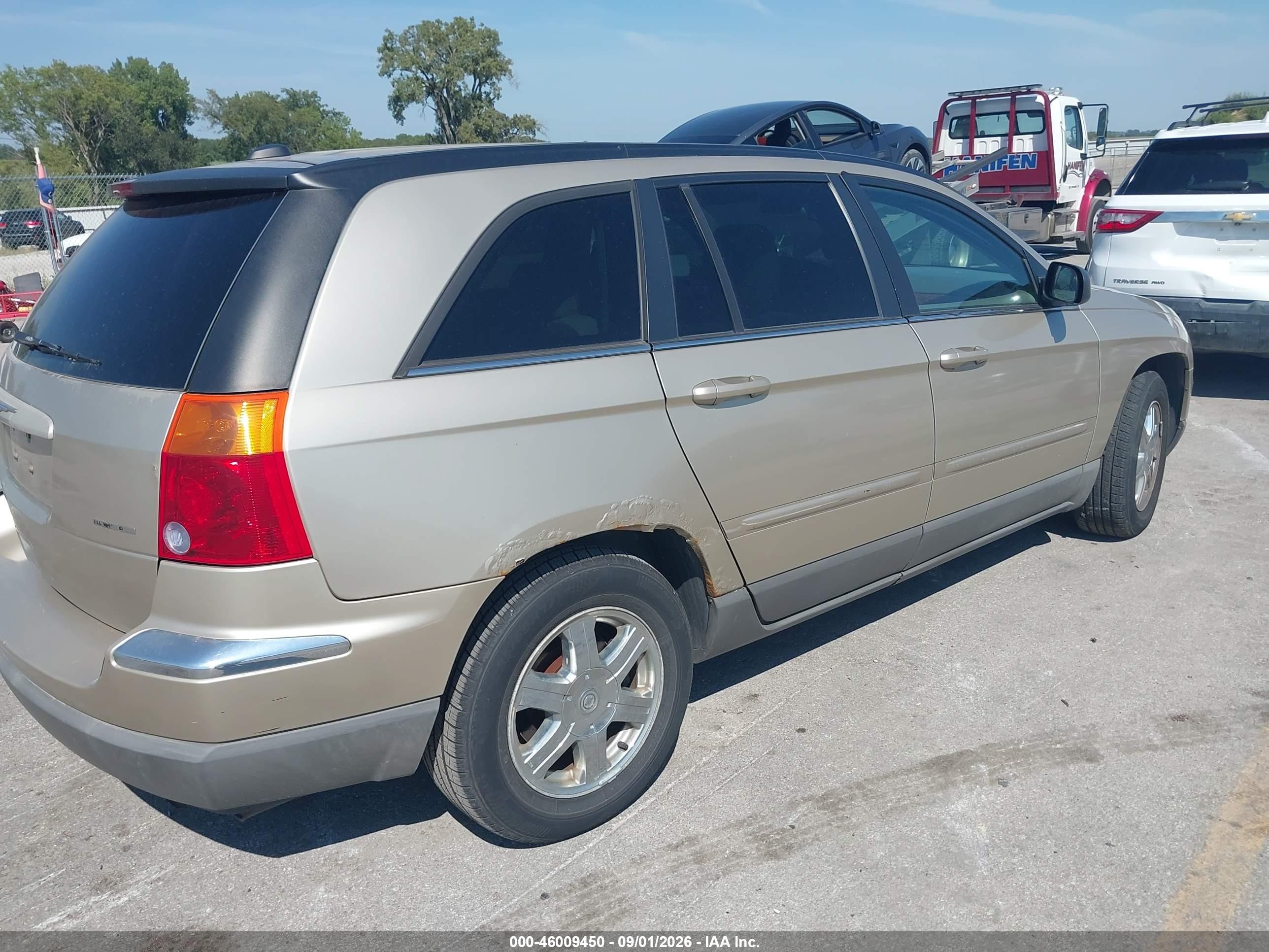 2005 Chrysler Pacifica Touring Gold vin: 2C8GF68455R307893