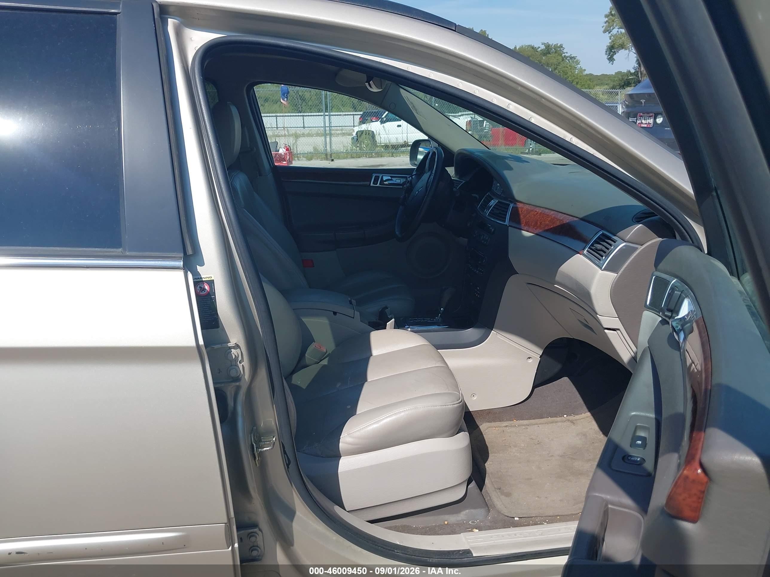 2005 Chrysler Pacifica Touring Gold vin: 2C8GF68455R307893