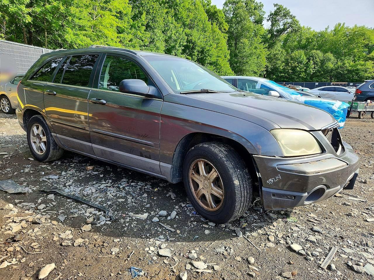 2004 Chrysler Pacifica Gray vin: 2C8GF68464R550109