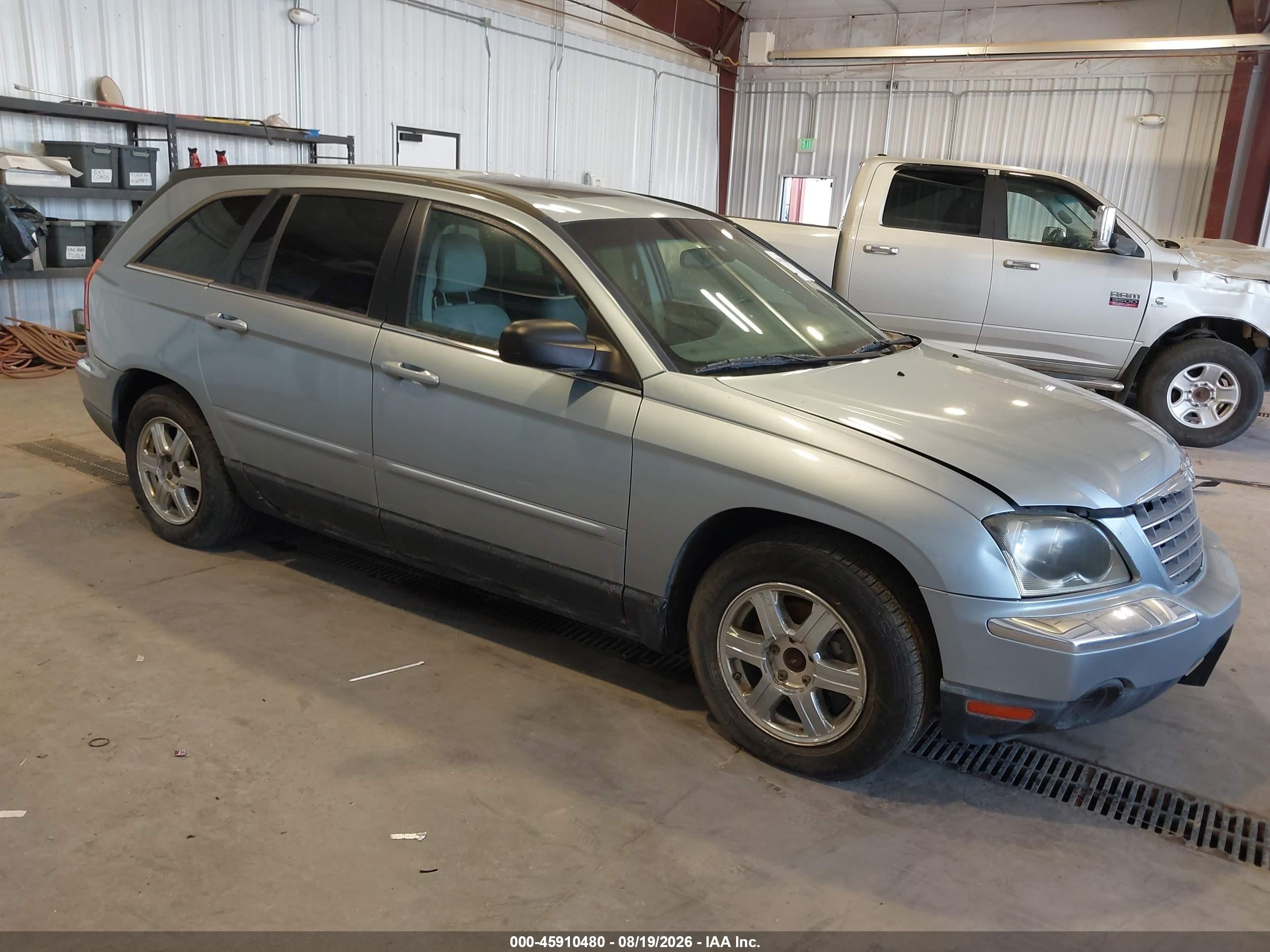 2004 Chrysler Pacifica   Gray vin: 2C8GF68464R618814