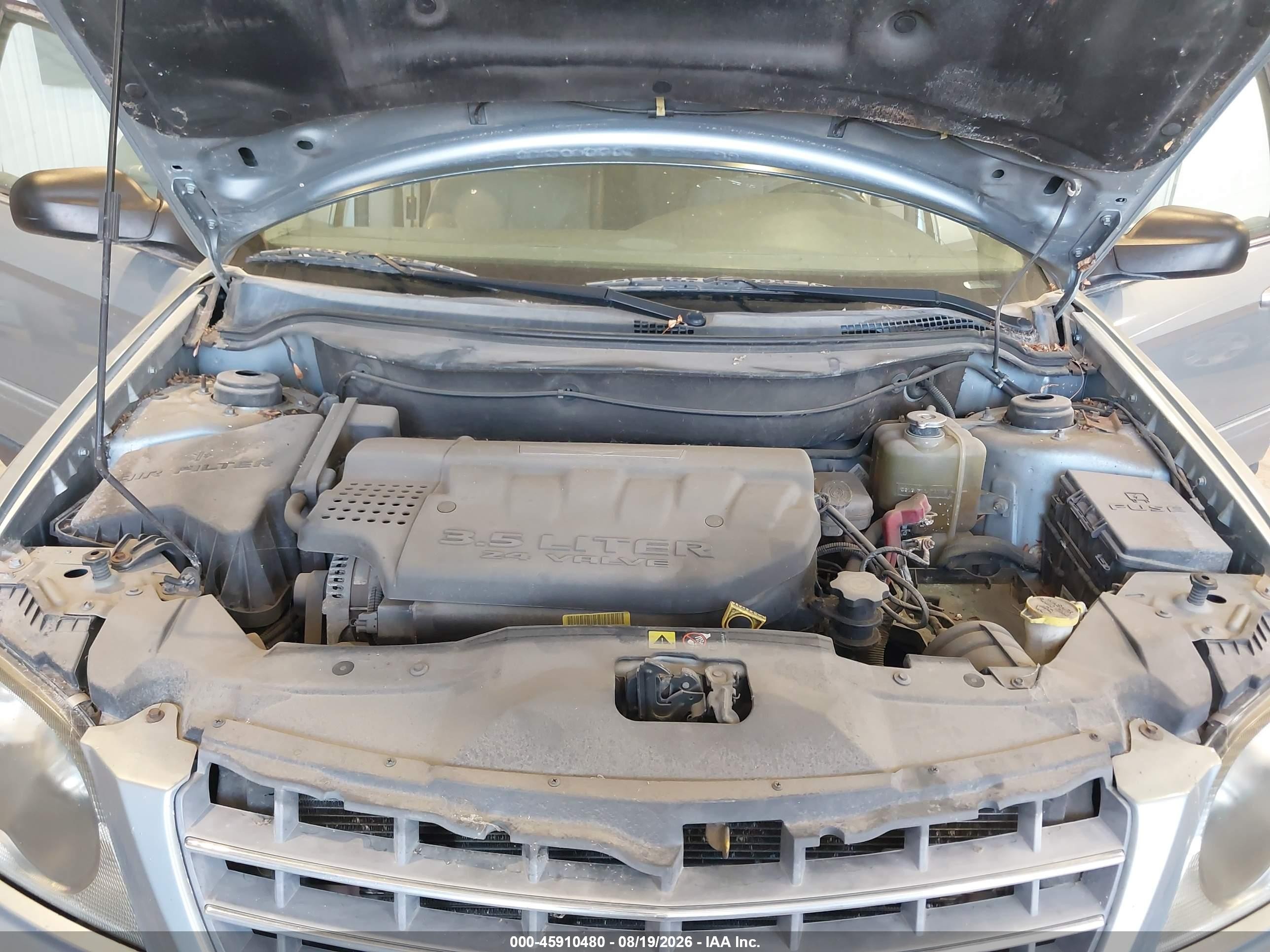 2004 Chrysler Pacifica   Серый vin: 2C8GF68464R618814