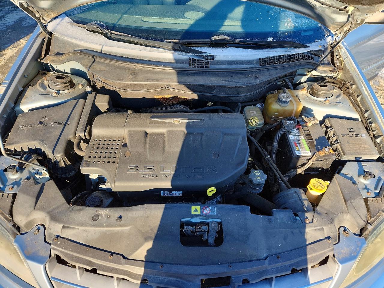 2005 Chrysler Pacifica Touring Silver vin: 2C8GF68465R502563