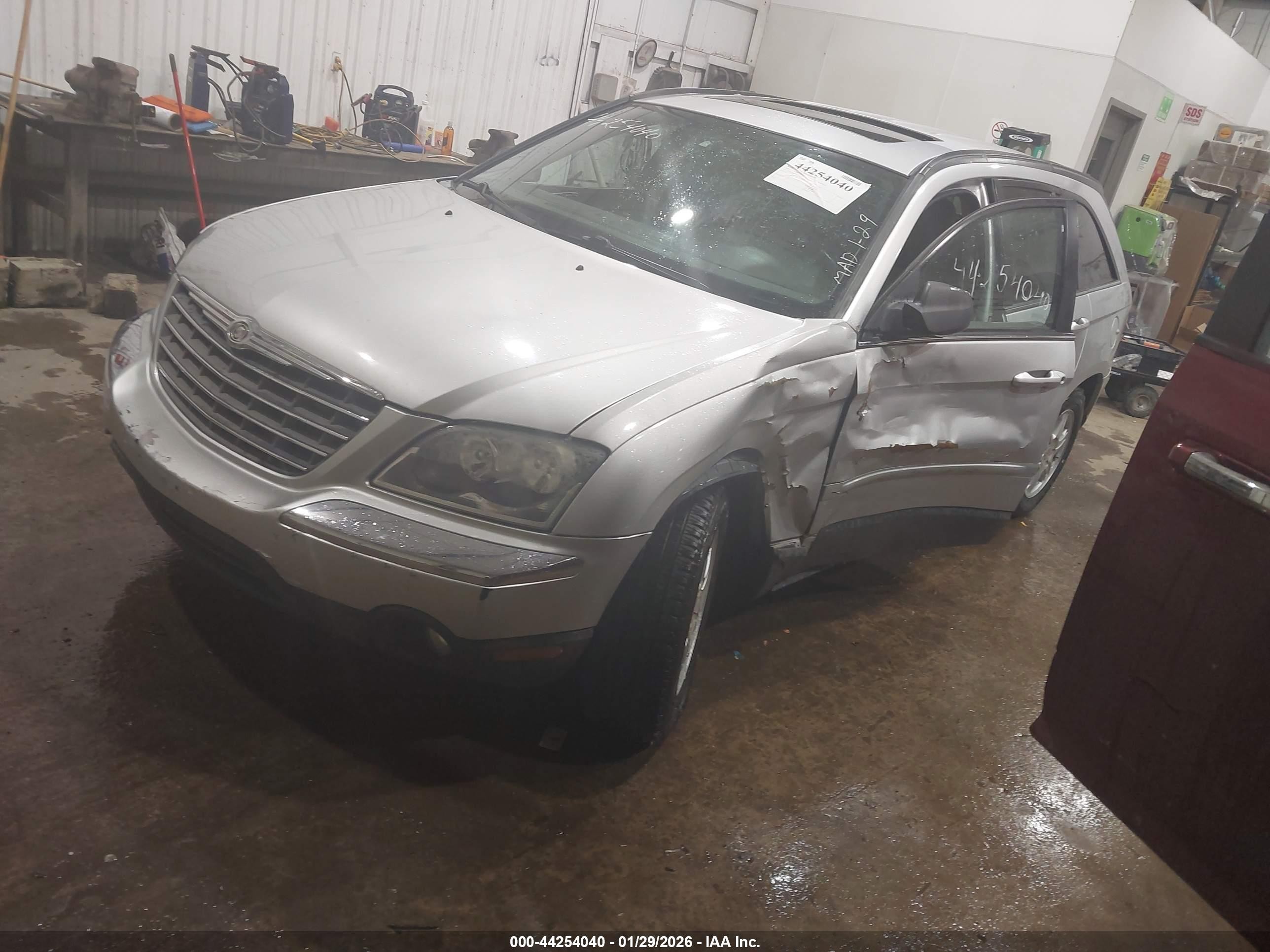 2004 Chrysler Pacifica   Silver vin: 2C8GF68474R628560