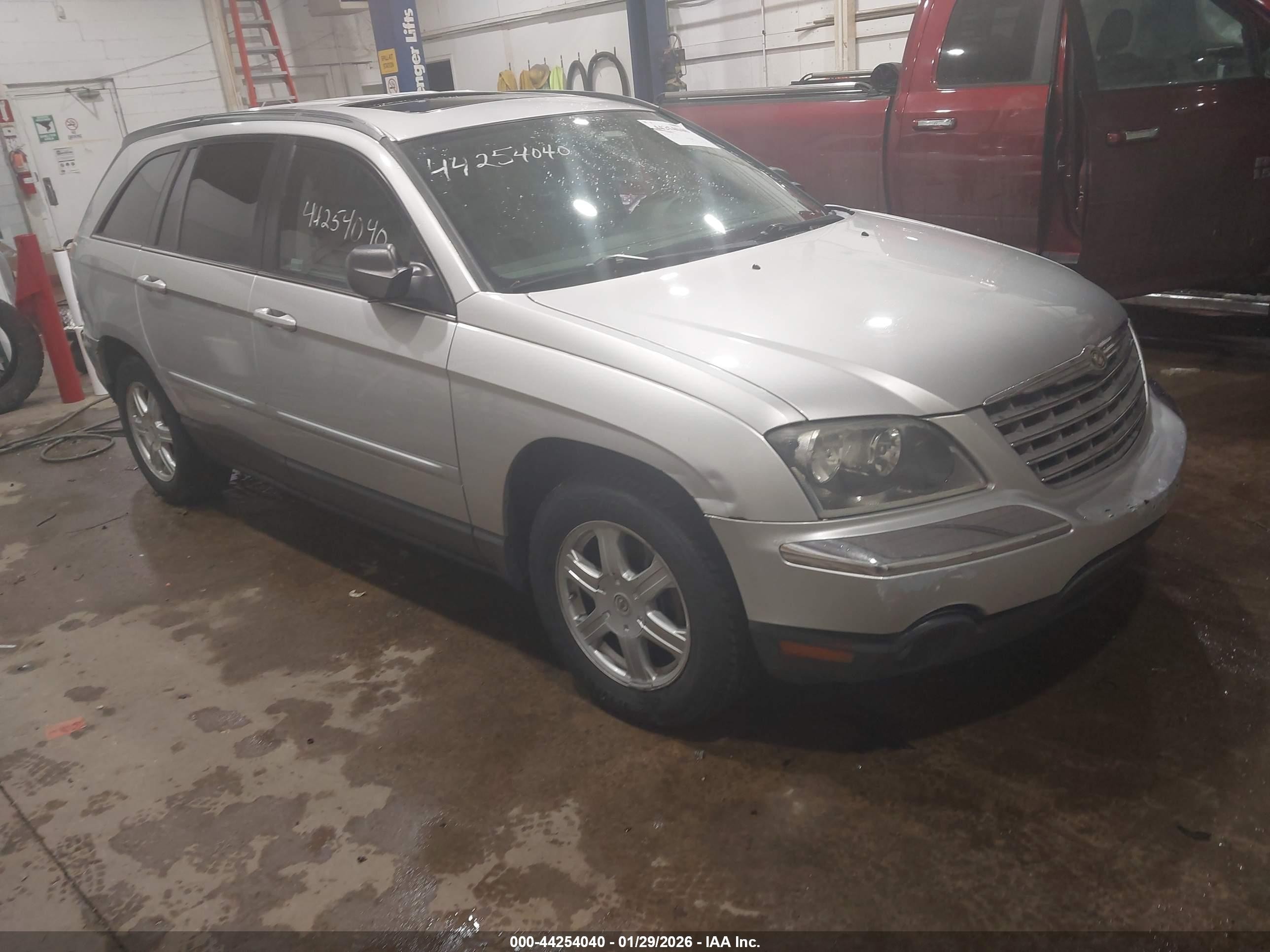 2004 Chrysler Pacifica   Silver vin: 2C8GF68474R628560