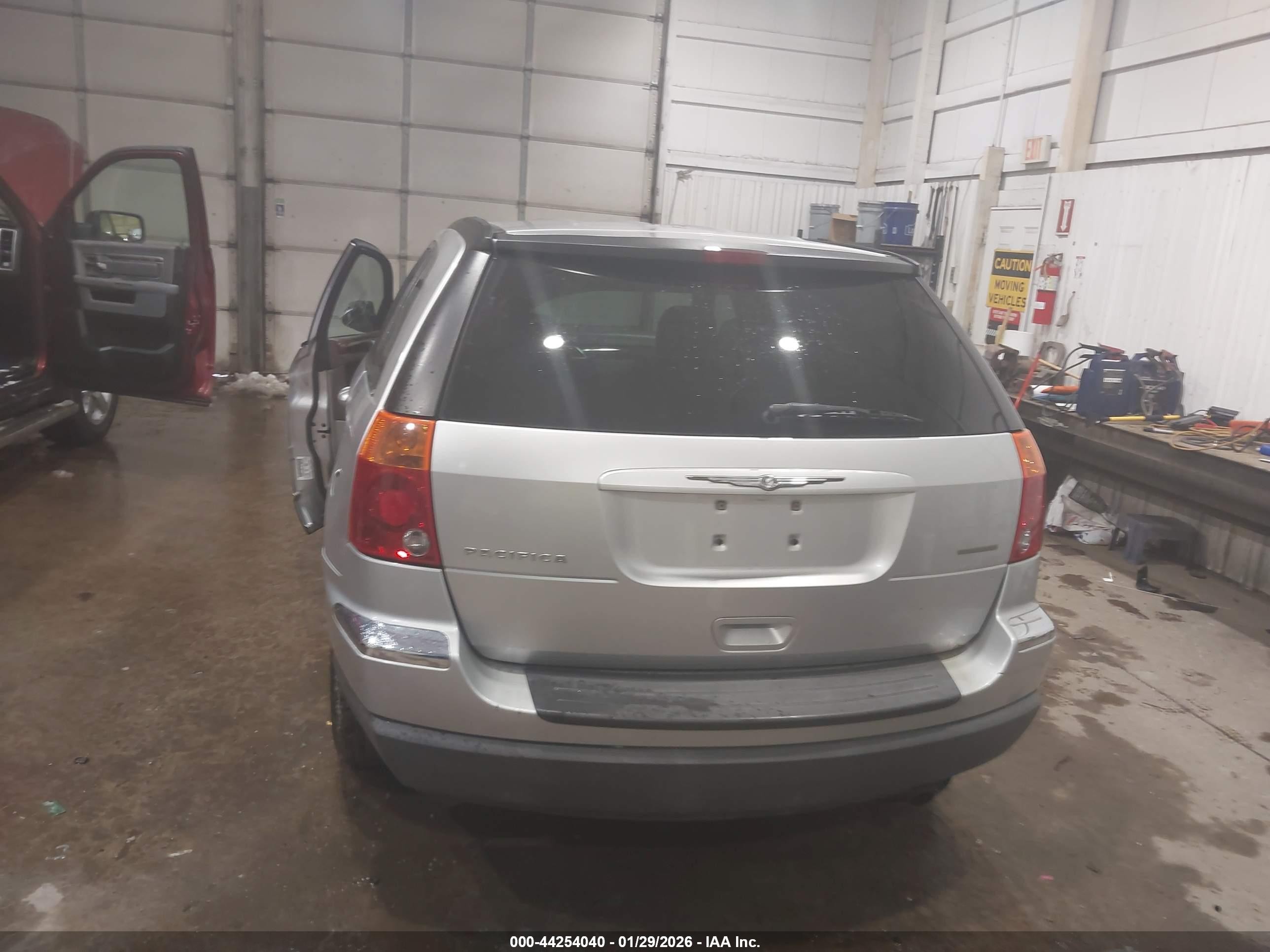 2004 Chrysler Pacifica   Silver vin: 2C8GF68474R628560