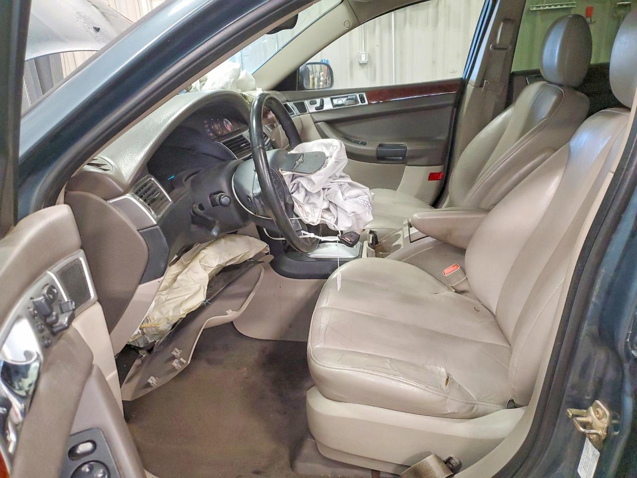 2004 Chrysler Pacifica Gray vin: 2C8GF68474R633984