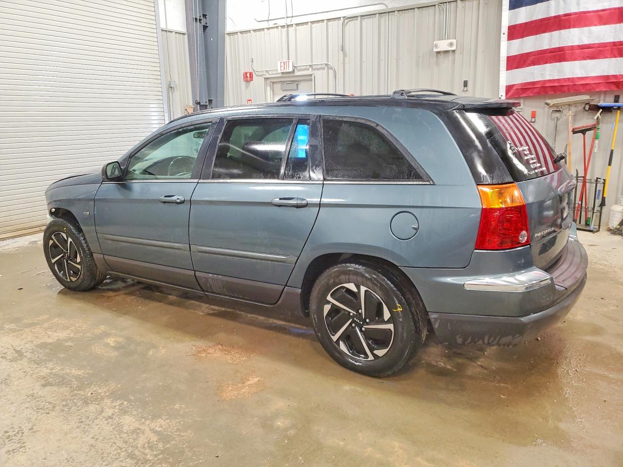 2004 Chrysler Pacifica Gray vin: 2C8GF68474R633984