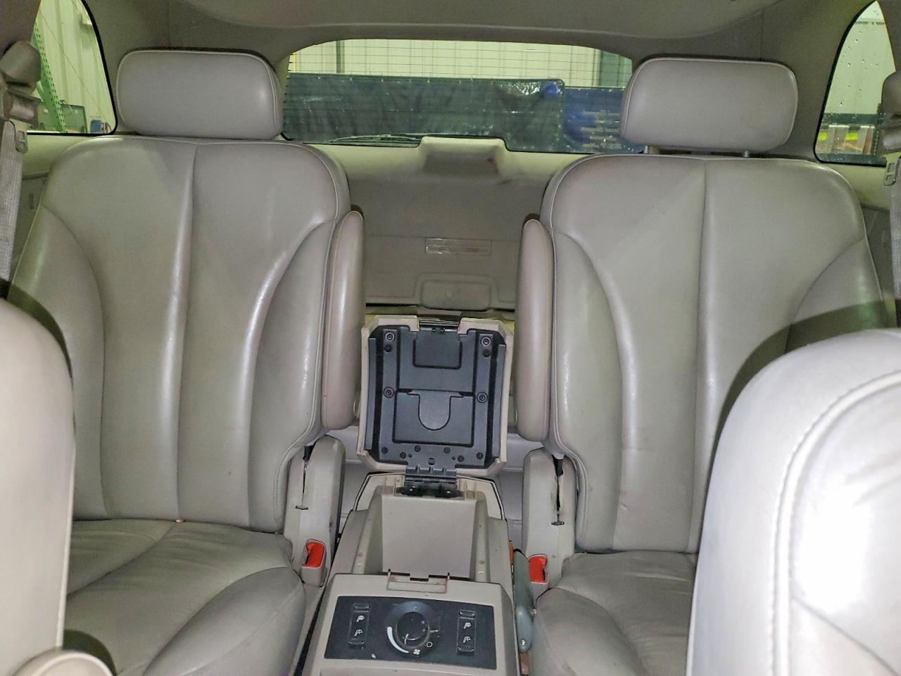 2004 Chrysler Pacifica Gray vin: 2C8GF68474R633984