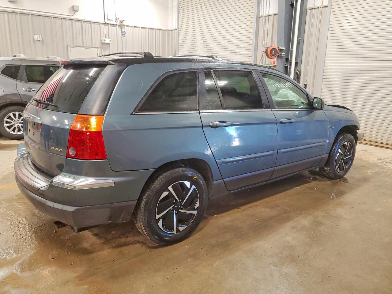 2004 Chrysler Pacifica Gray vin: 2C8GF68474R633984