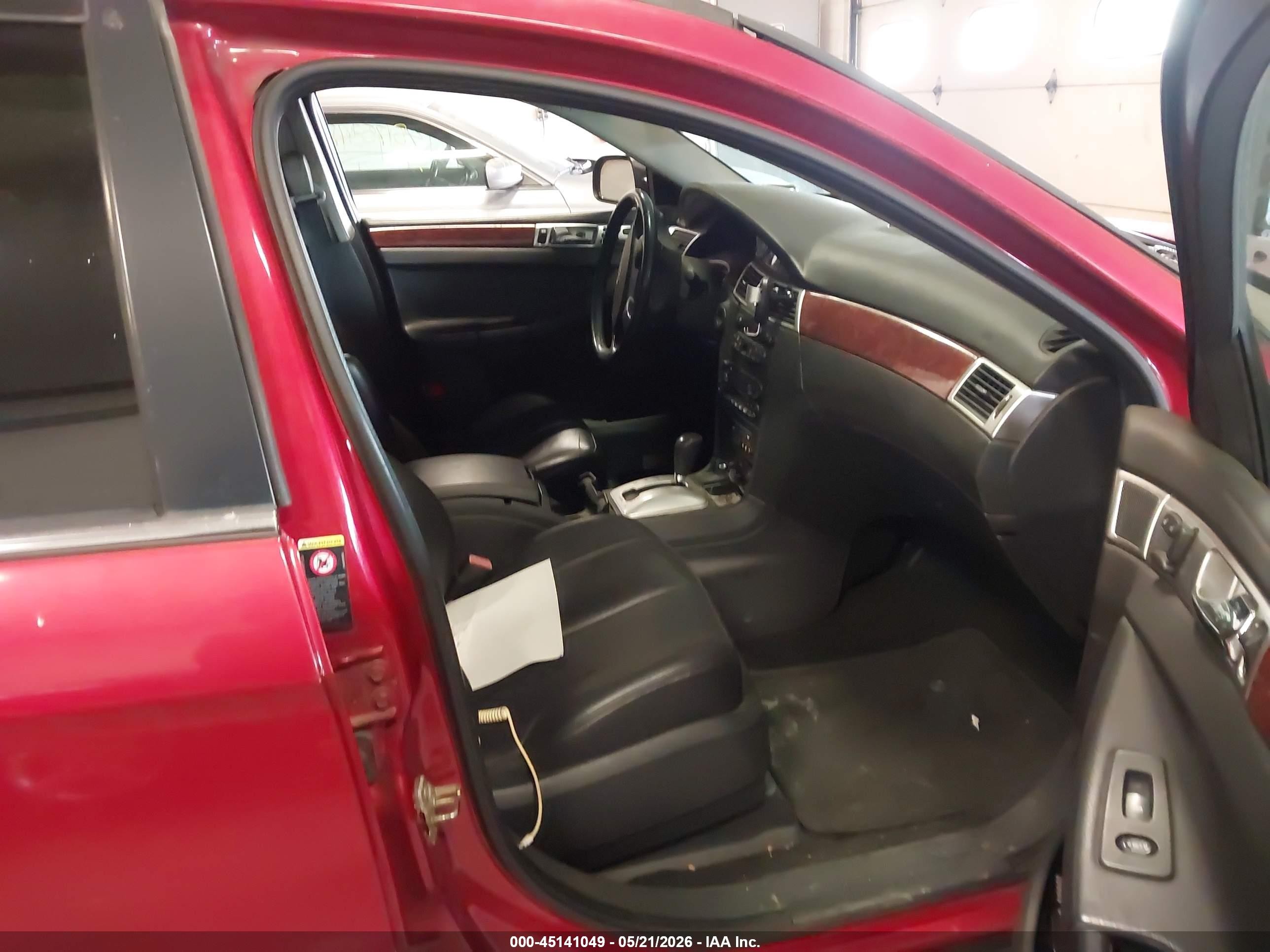 2004 Chrysler Pacifica   Red vin: 2C8GF68494R291759