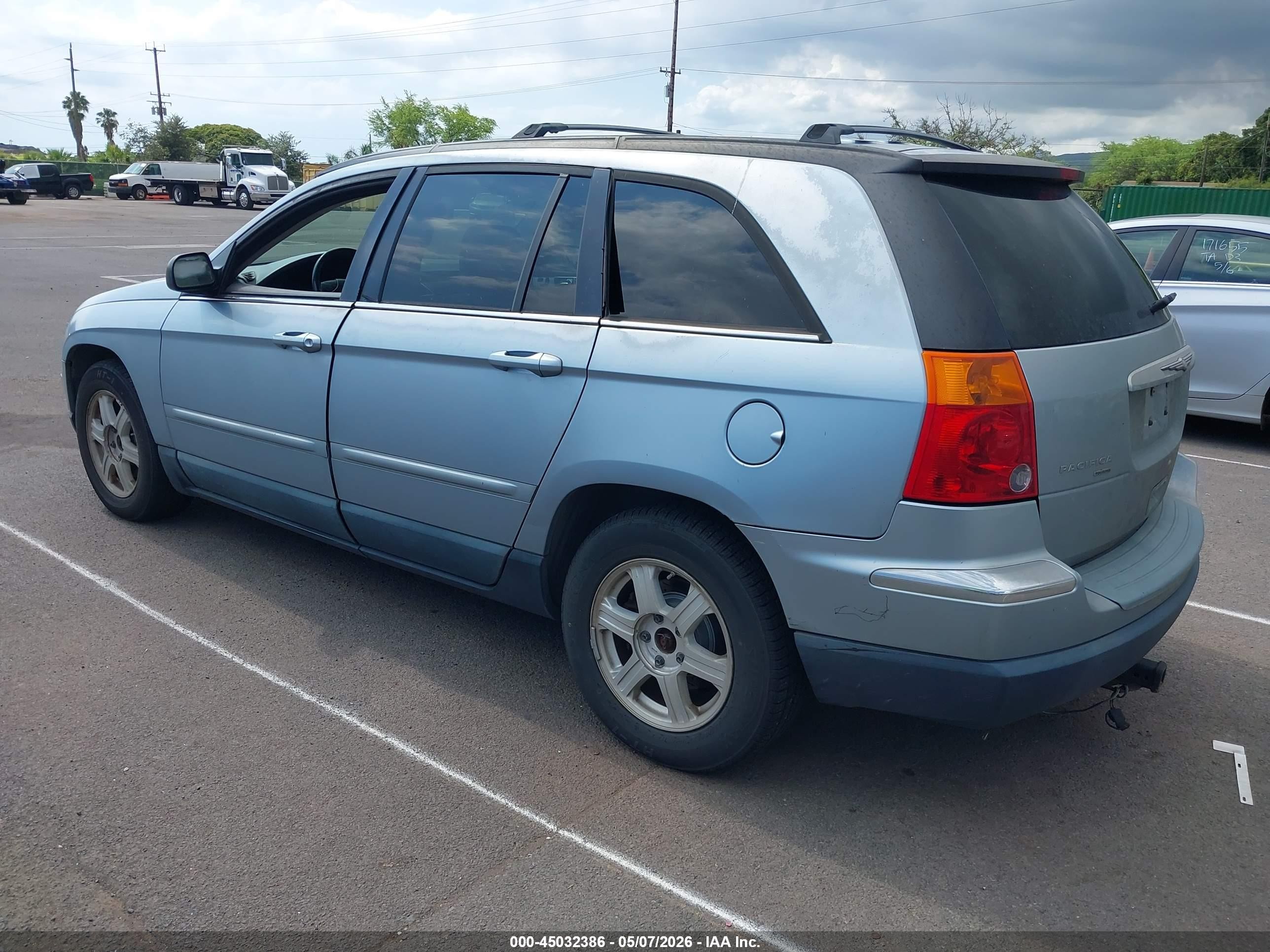 2005 Chrysler Pacifica Touring Blue vin: 2C8GF684X5R248243