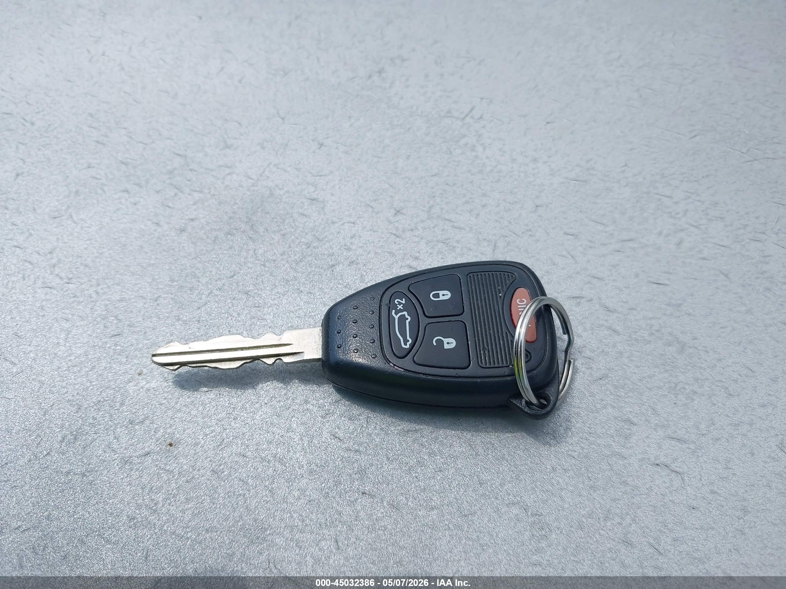 2005 Chrysler Pacifica Touring Blue vin: 2C8GF684X5R248243