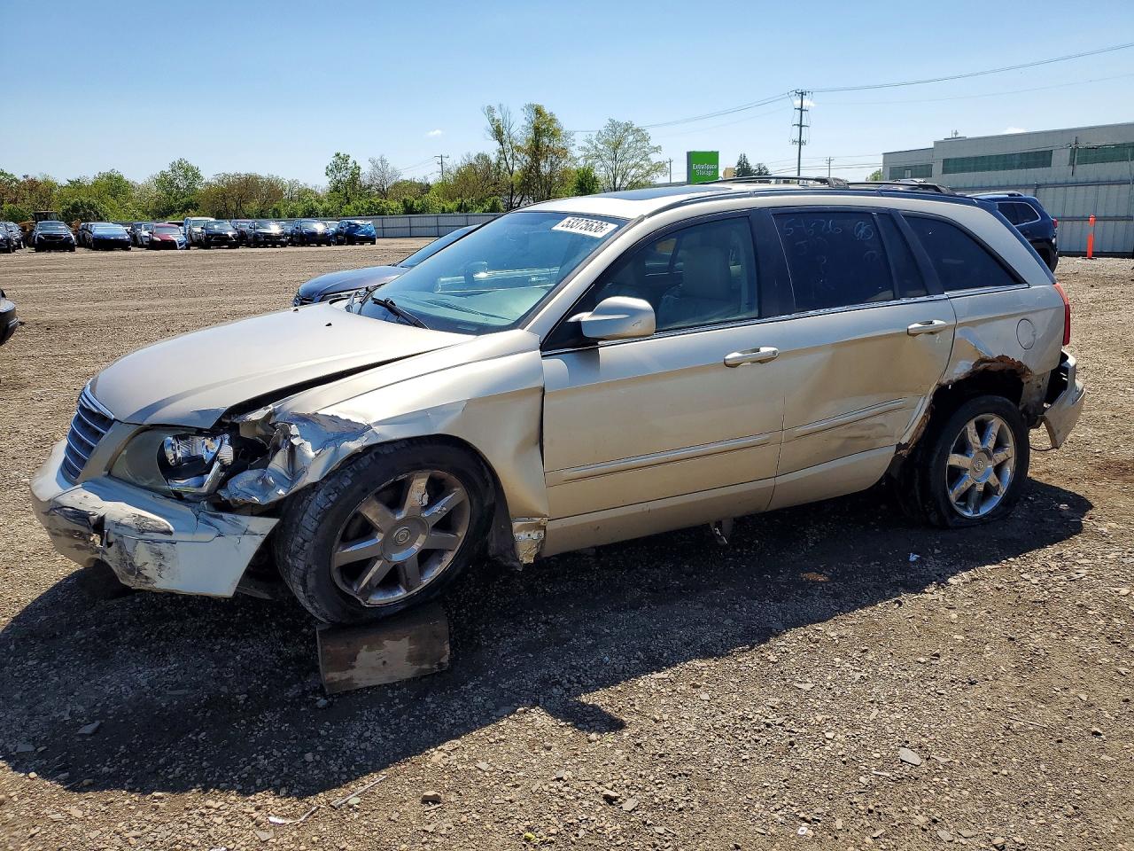 2005 Chrysler Pacifica Limited Gold vin: 2C8GF78465R272562