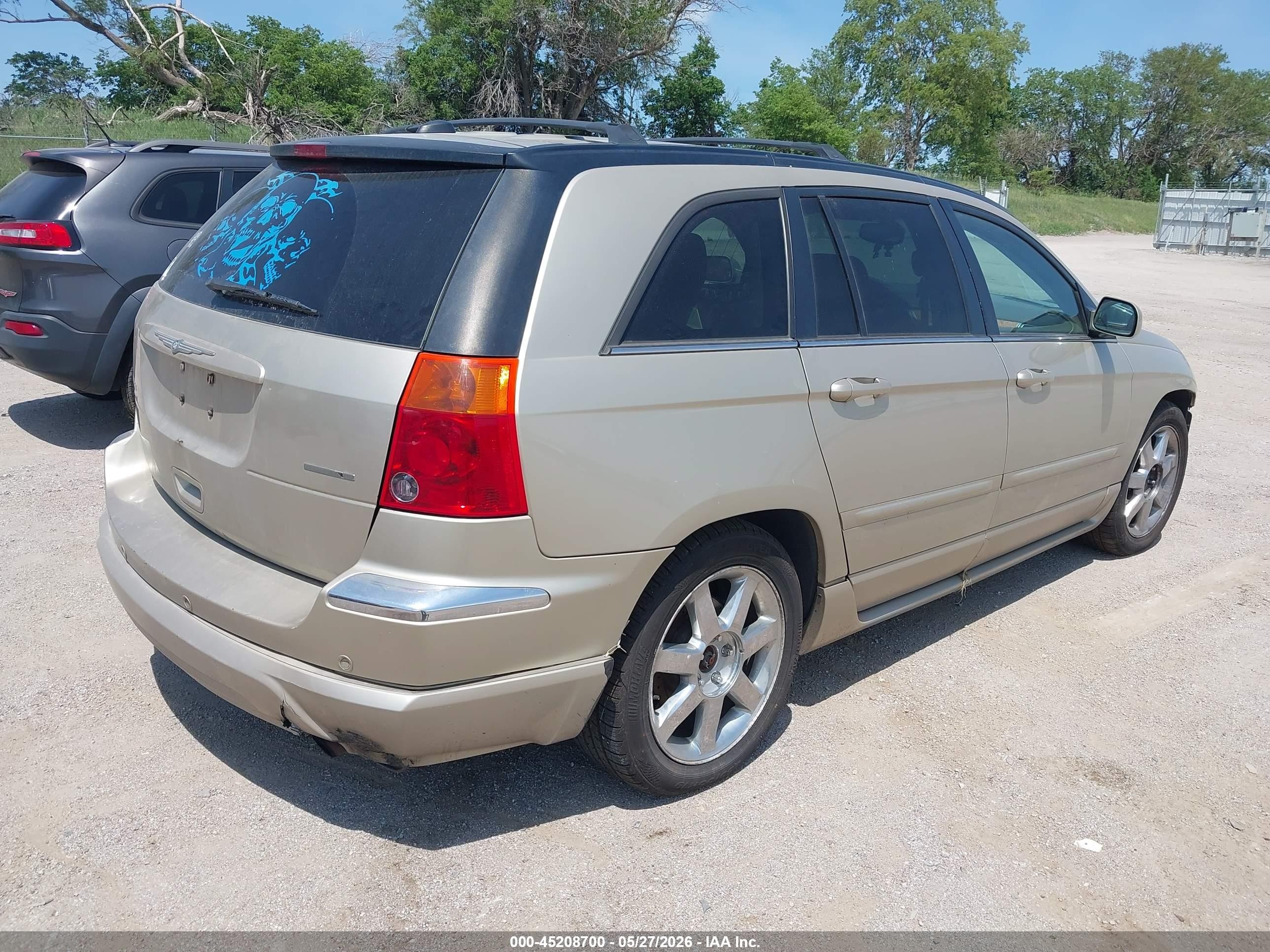 2005 Chrysler Pacifica Limited Beige vin: 2C8GF78475R539143