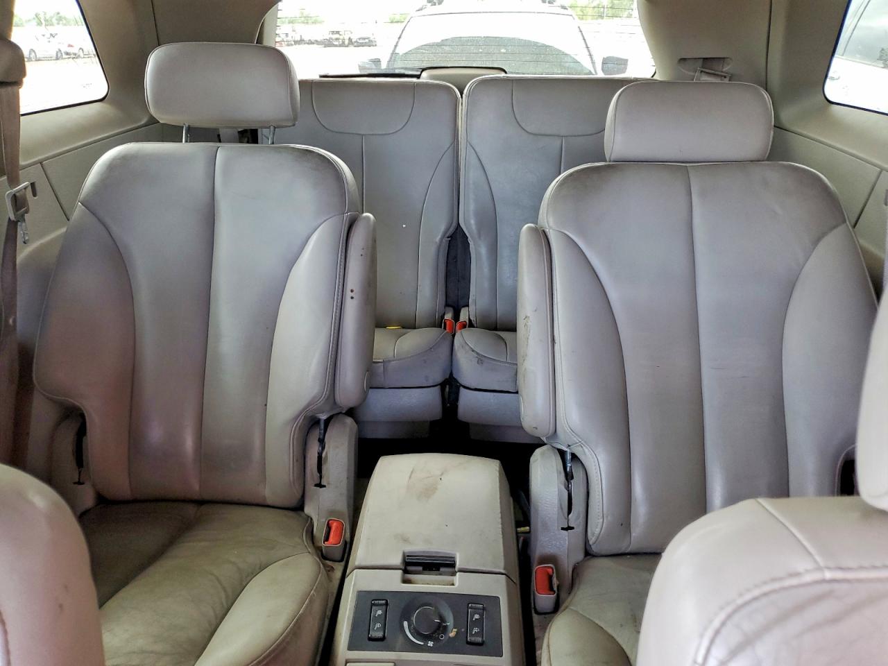 2005 Chrysler Pacifica Touring White vin: 2C8GM68425R669122