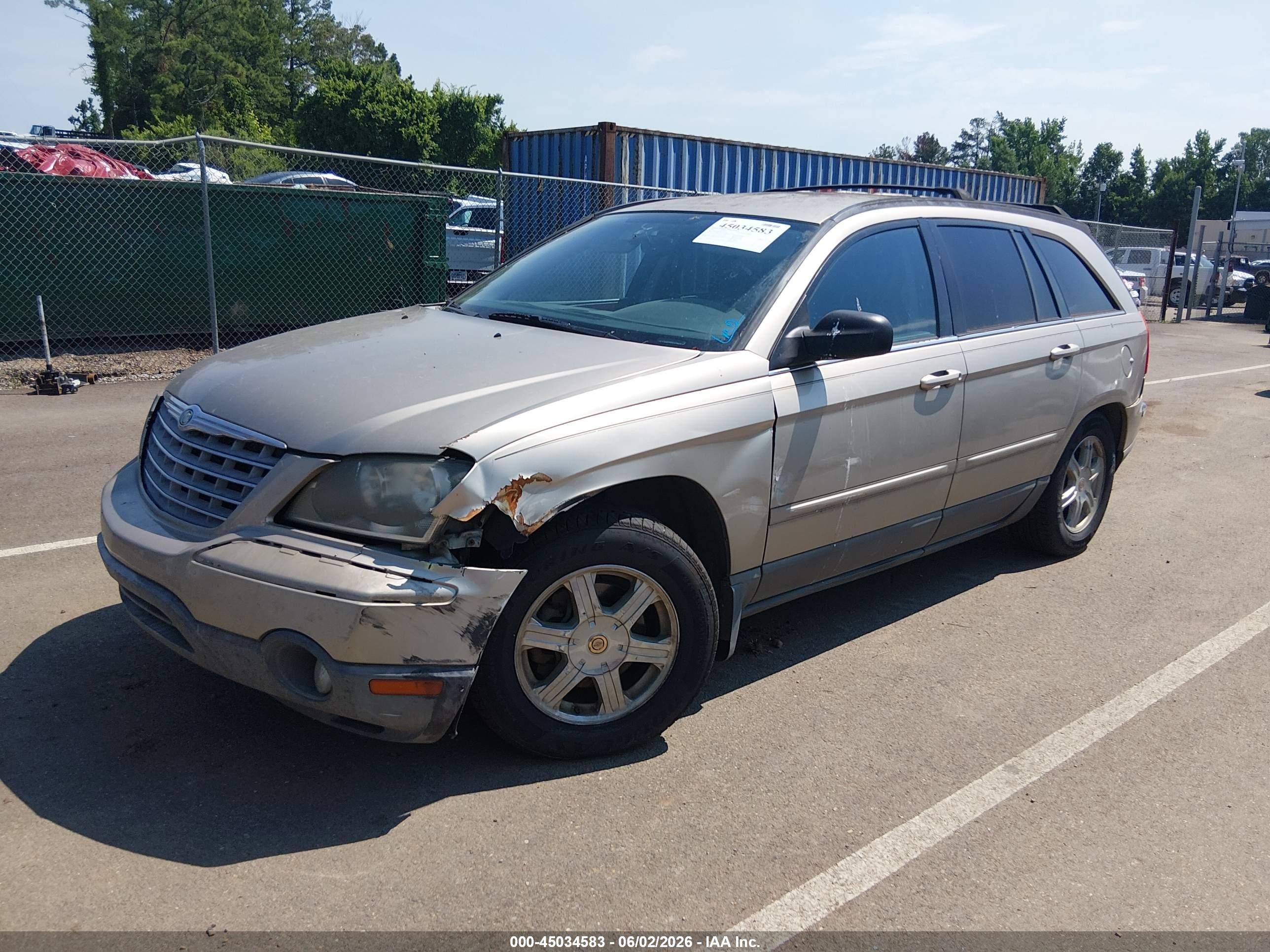 2004 Chrysler Pacifica   Beige vin: 2C8GM68434R573479