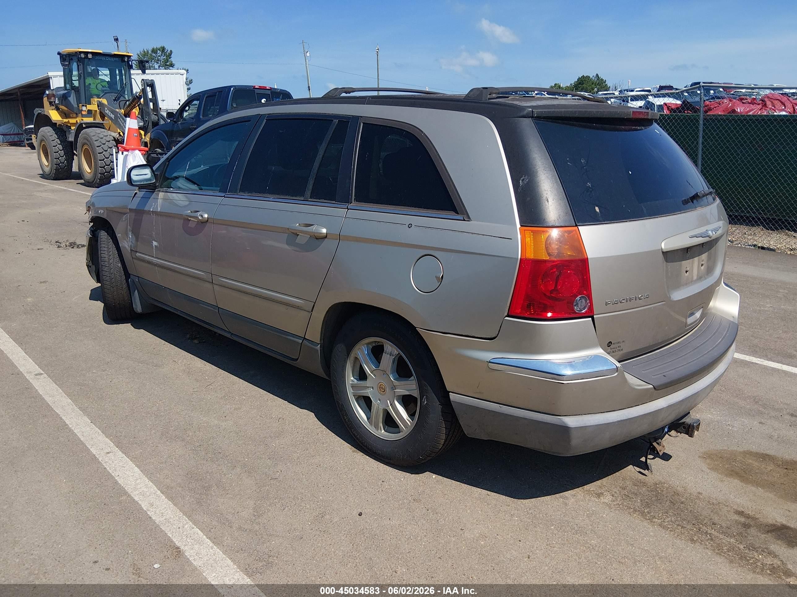 2004 Chrysler Pacifica   Beige vin: 2C8GM68434R573479