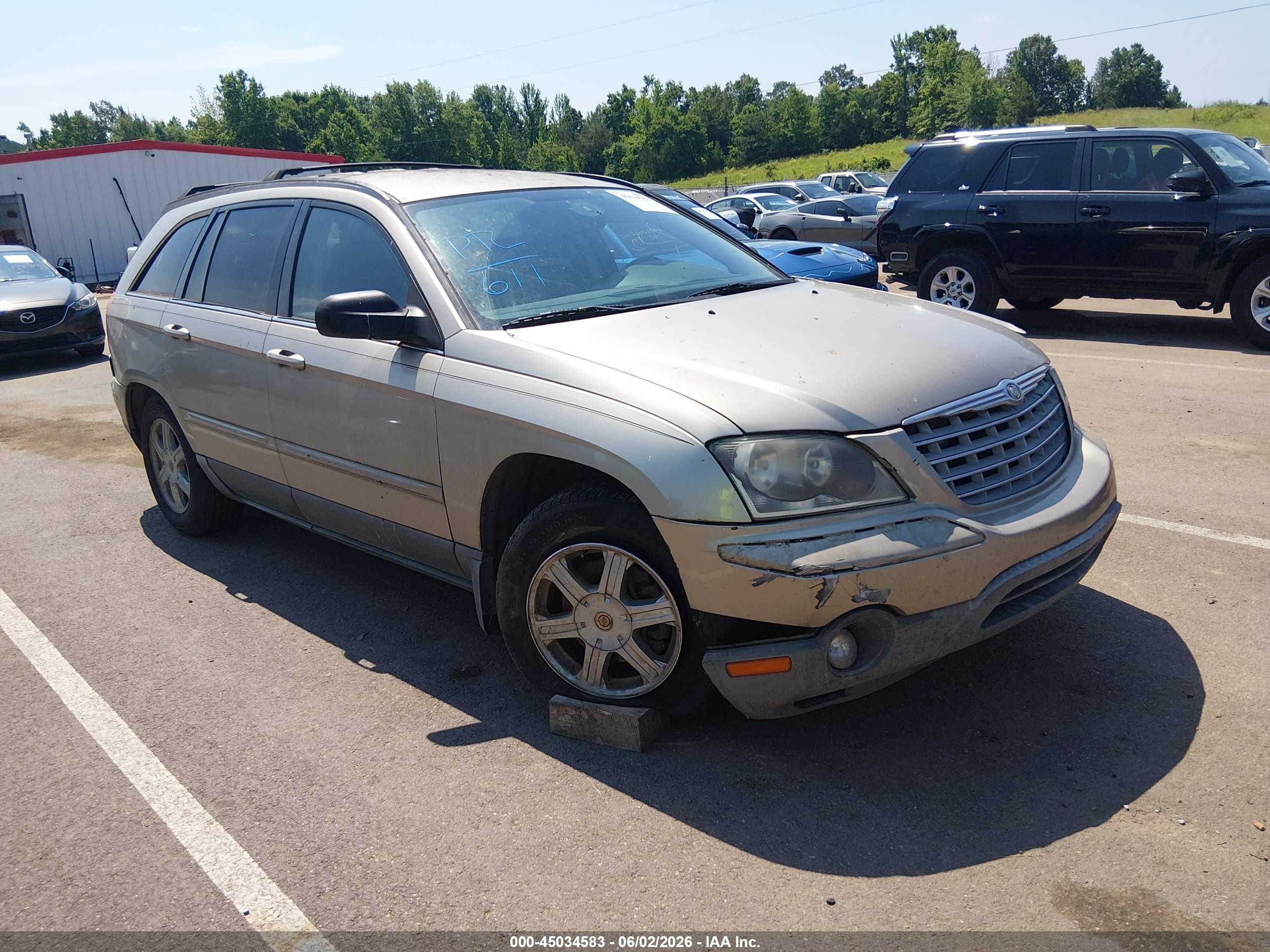 2004 Chrysler Pacifica   Beige vin: 2C8GM68434R573479