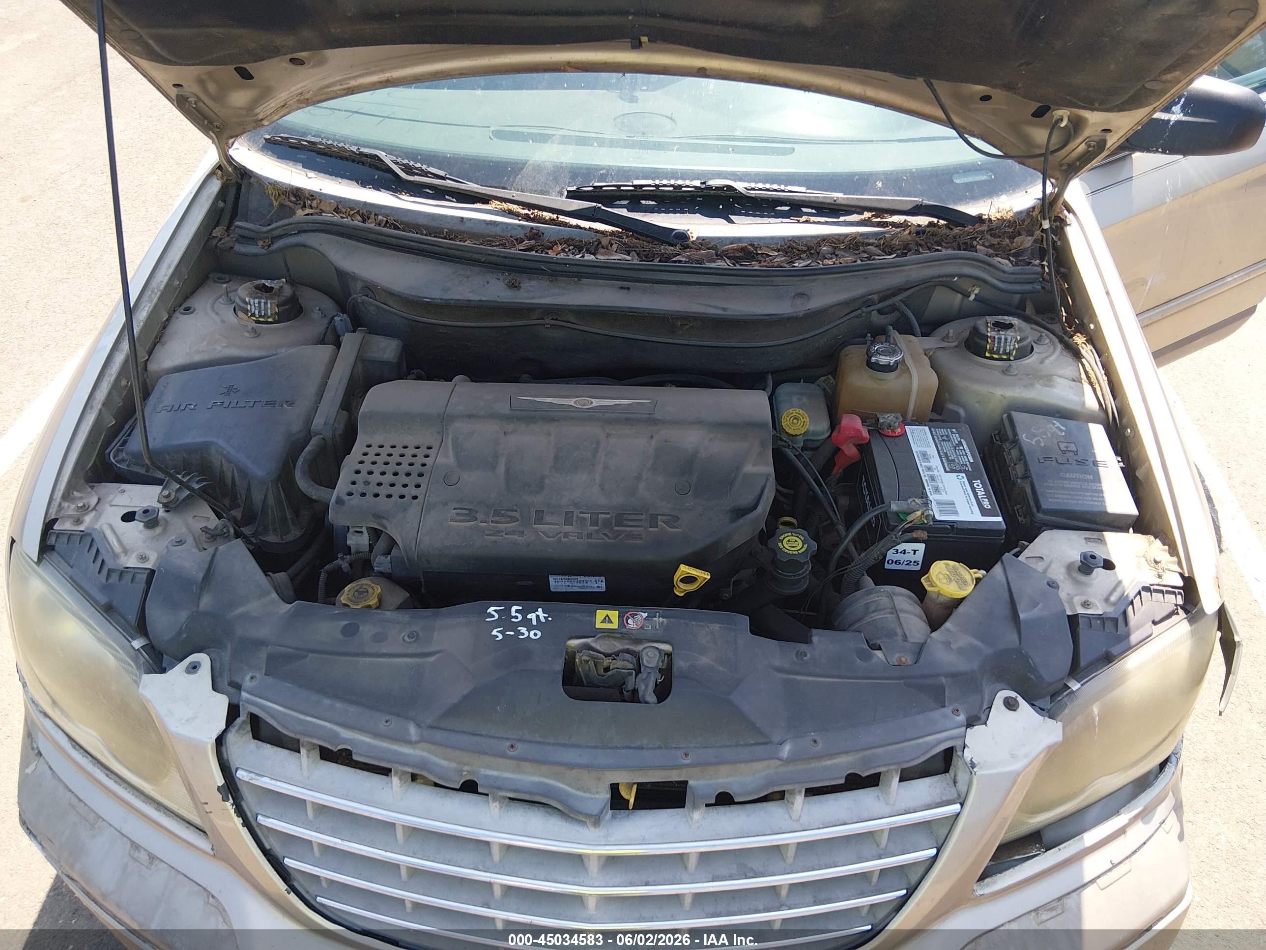 2004 Chrysler Pacifica   Beige vin: 2C8GM68434R573479