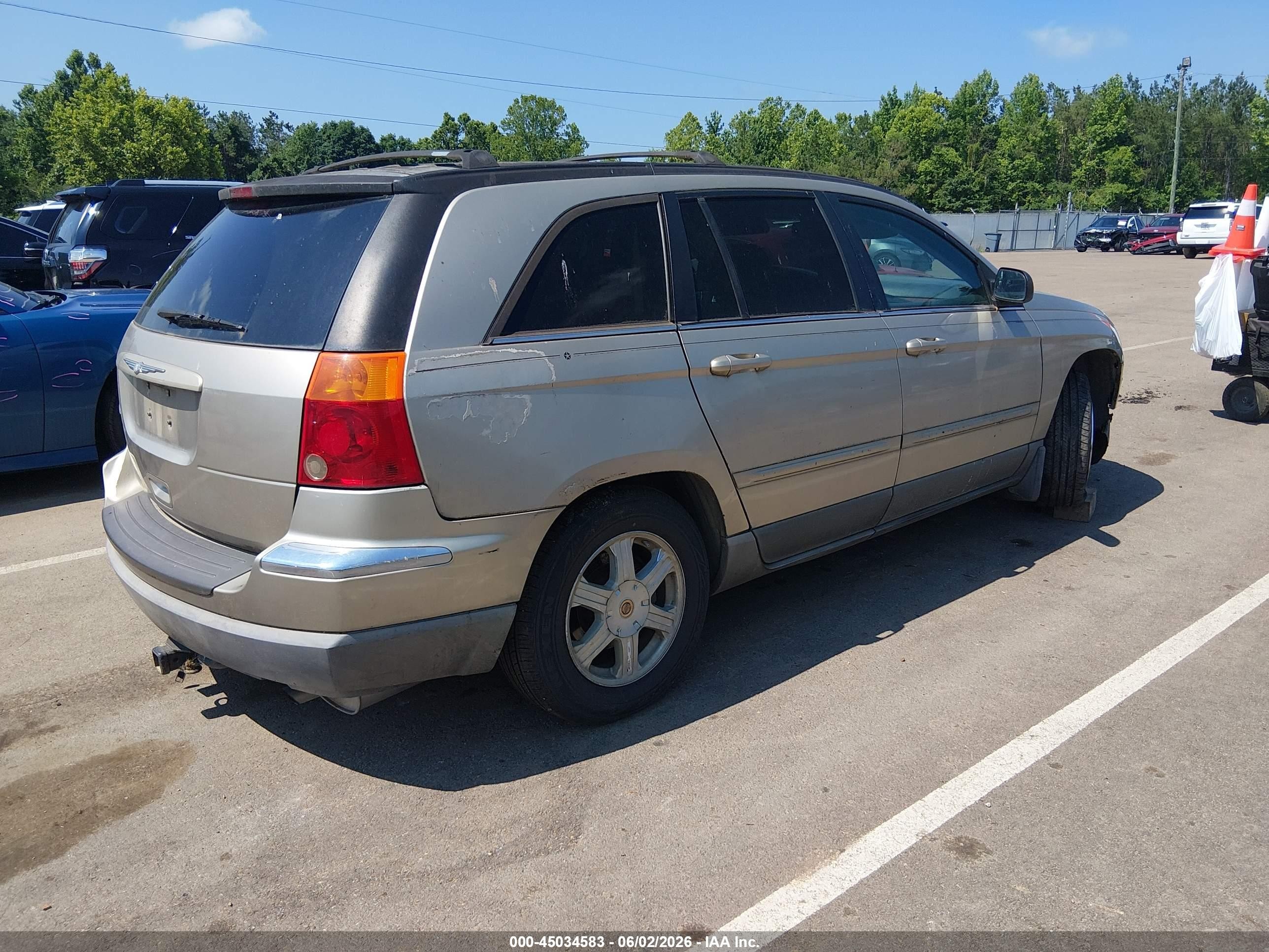 2004 Chrysler Pacifica   Beige vin: 2C8GM68434R573479