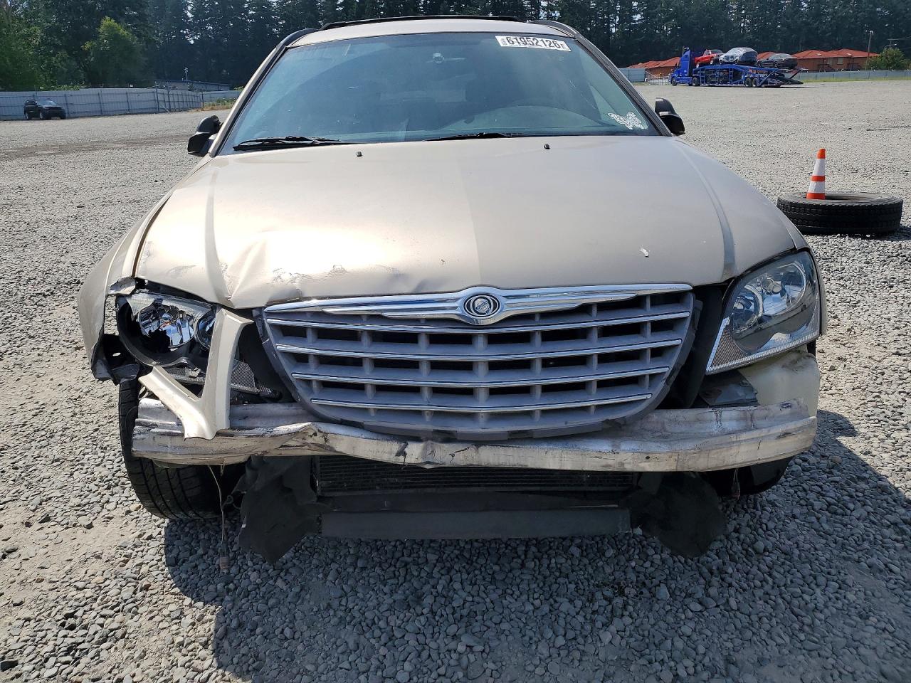 2004 Chrysler Pacifica Gold vin: 2C8GM68444R389118