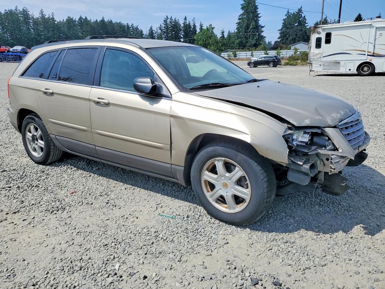 2004 Chrysler Pacifica Gold vin: 2C8GM68444R389118