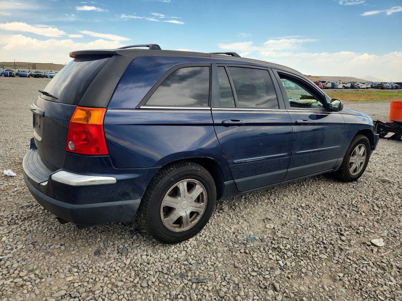 2005 Chrysler Pacifica Touring Blue vin: 2C8GM68455R245935