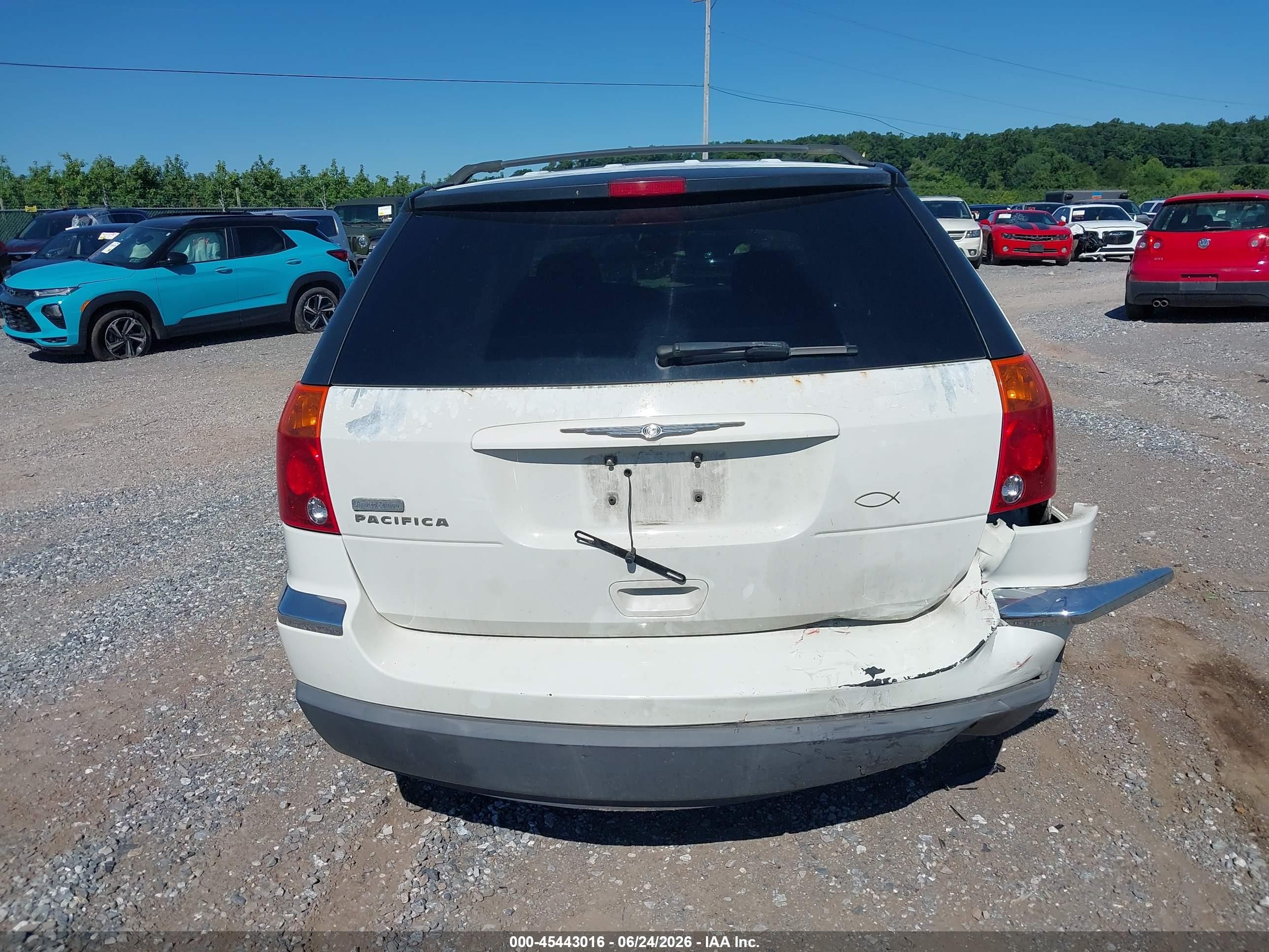 2004 Chrysler Pacifica   Коричневый vin: 2C8GM68464R388598