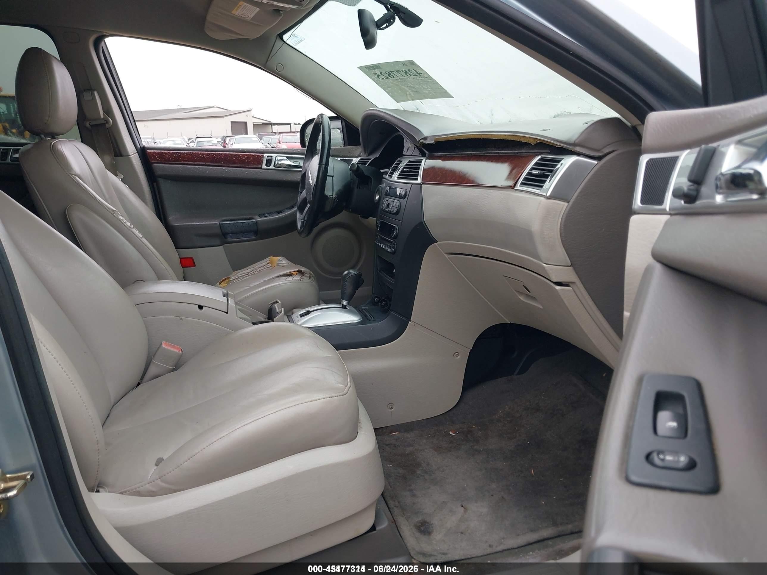 2004 Chrysler Pacifica   Silver vin: 2C8GM68484R619484
