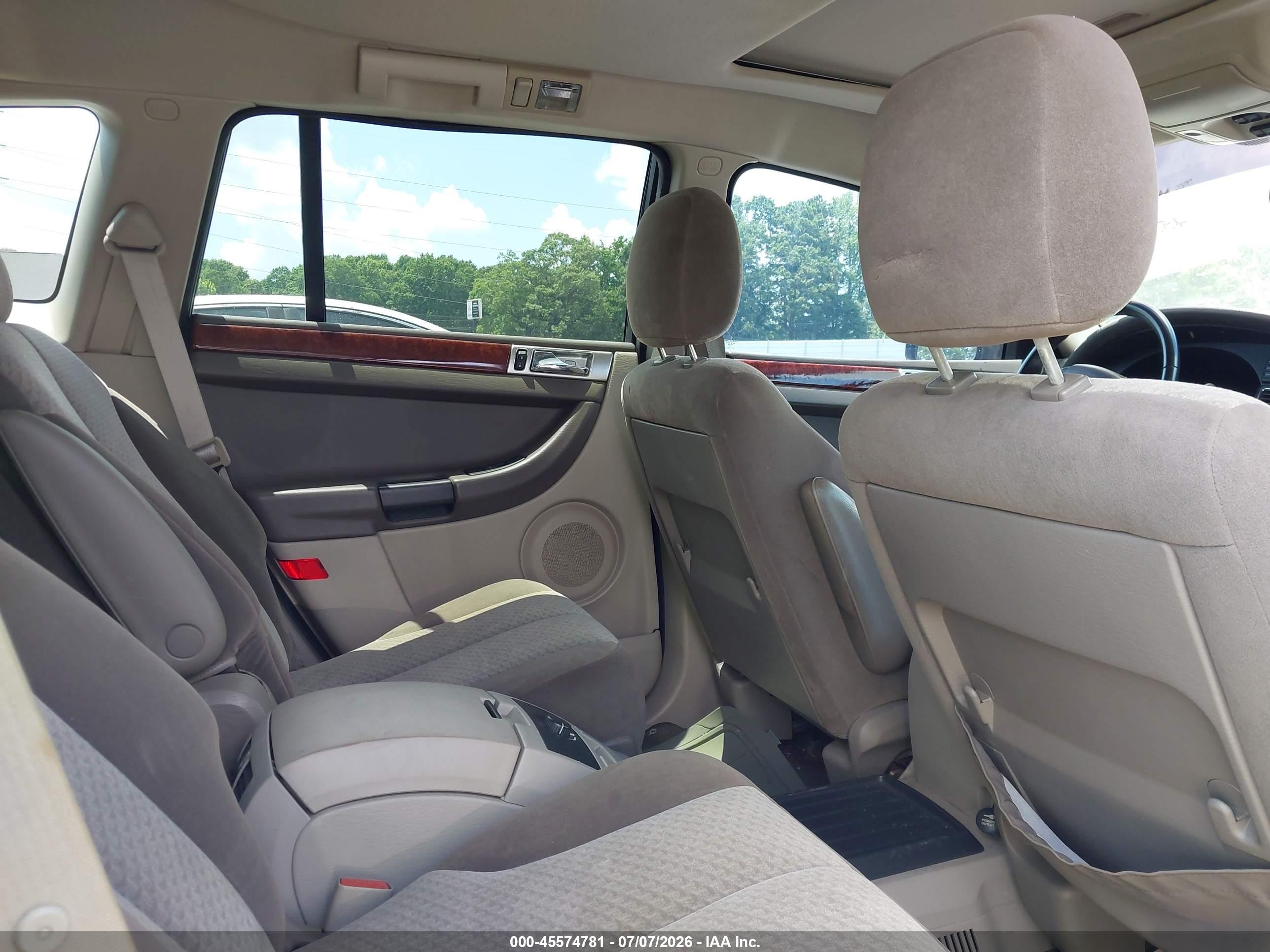 2004 Chrysler Pacifica   Green vin: 2C8GM68484R645969
