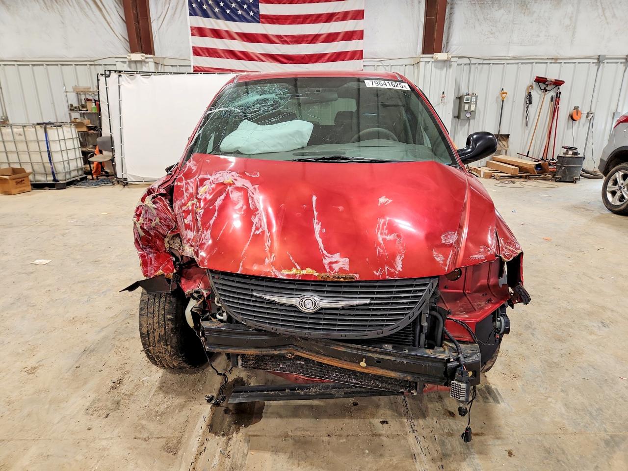2003 Chrysler Town & Country Burgundy vin: 2C8GP24R43R359911