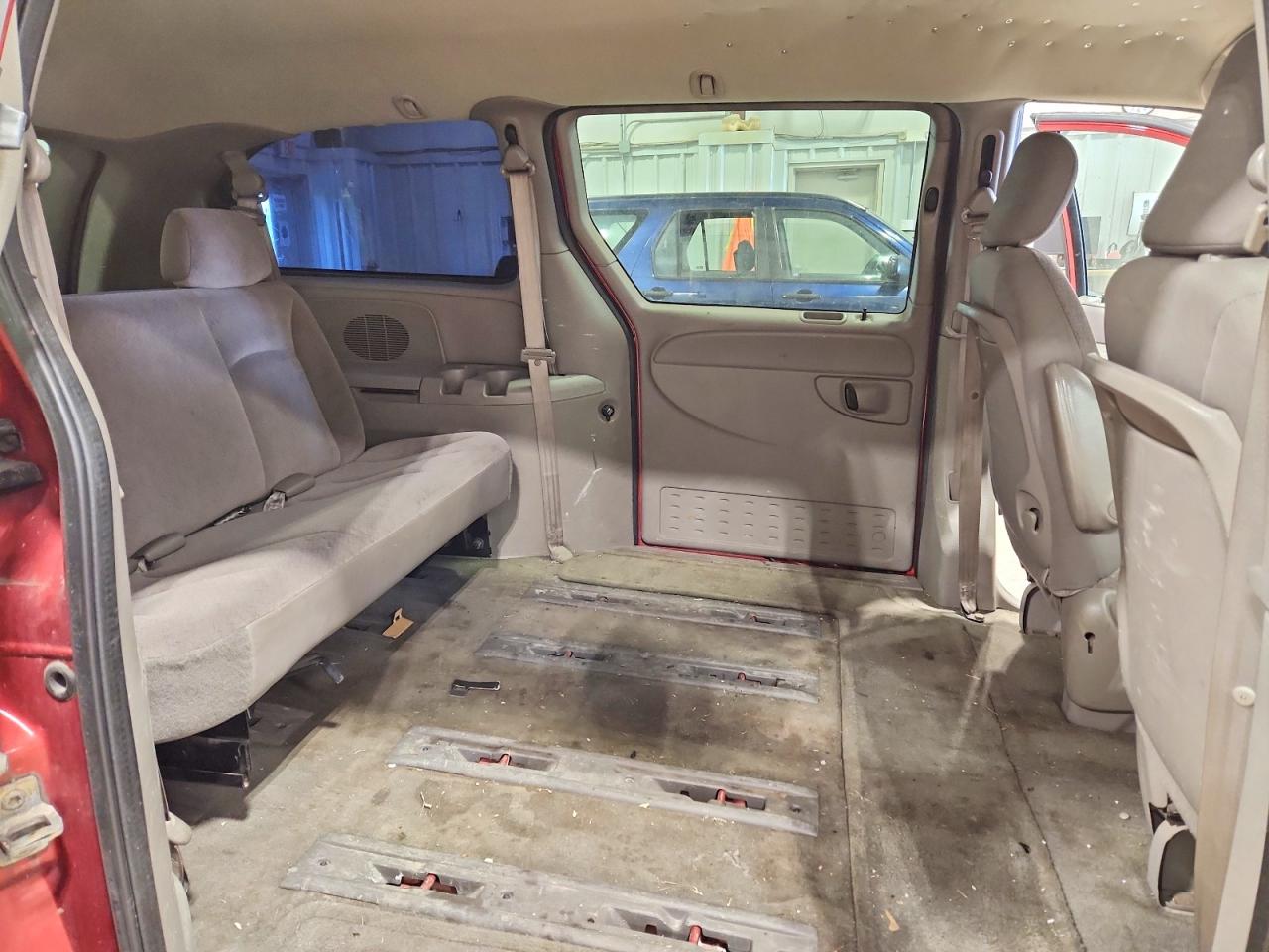 2003 Chrysler Town & Country Burgundy vin: 2C8GP24R43R359911