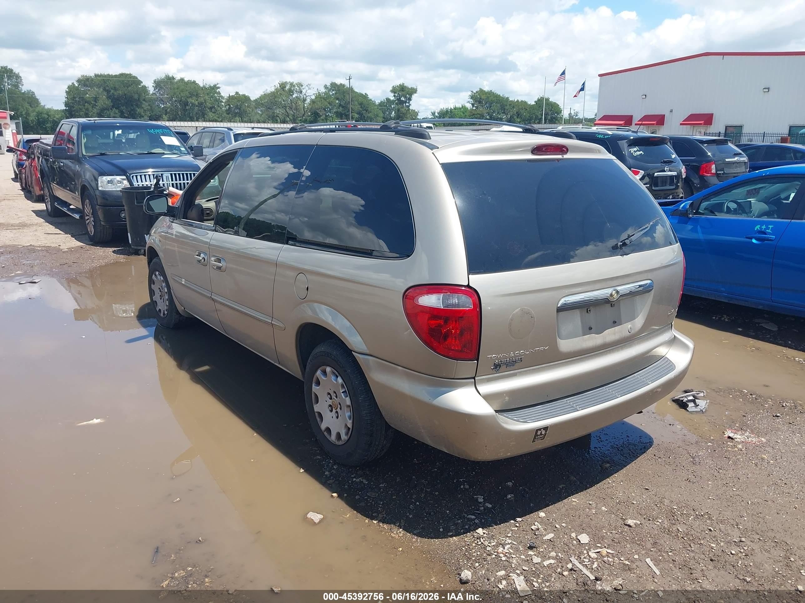 2002 Chrysler Town & Country Lx Золотой vin: 2C8GP44302R613264