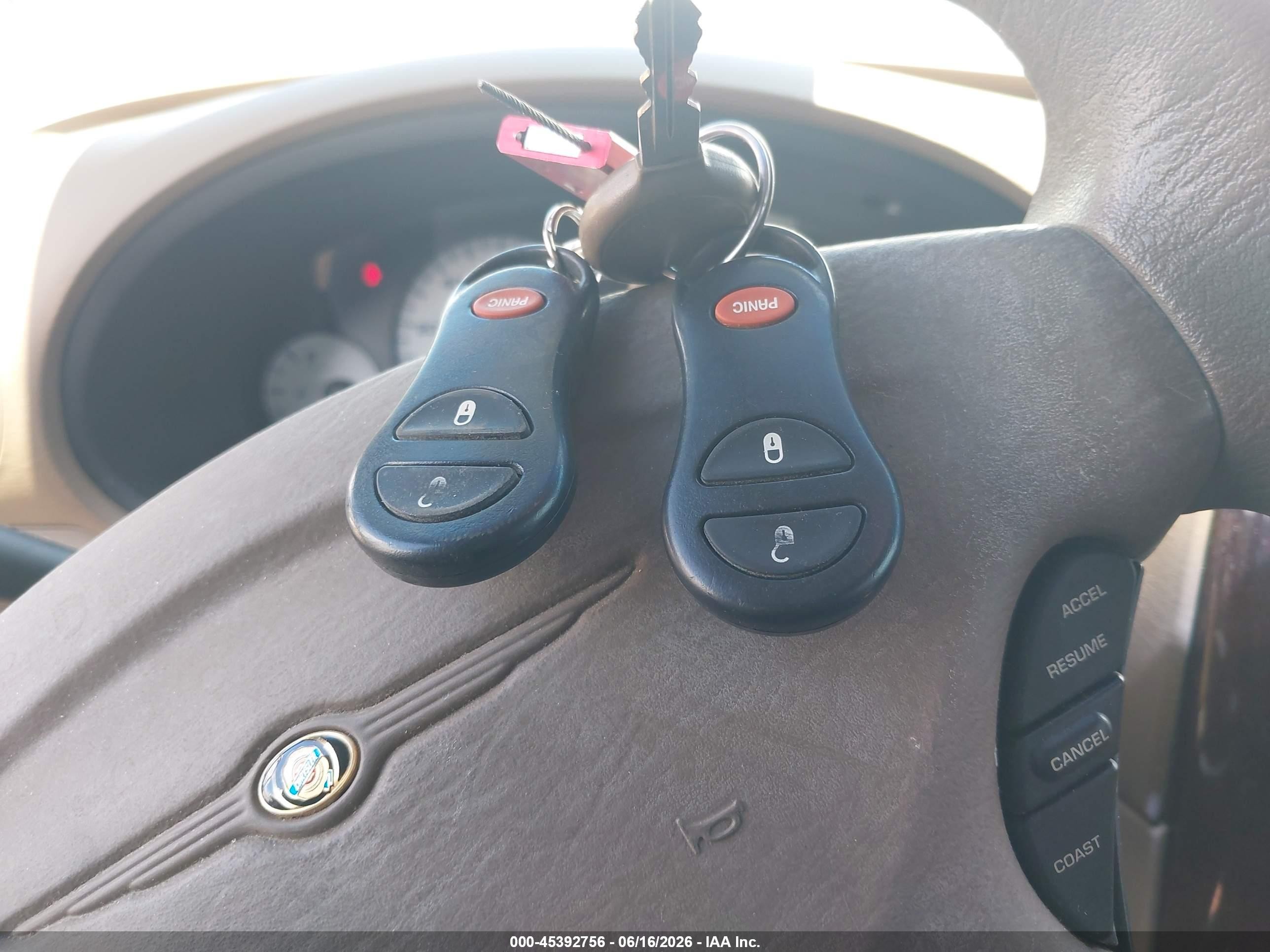 2002 Chrysler Town & Country Lx Золотой vin: 2C8GP44302R613264