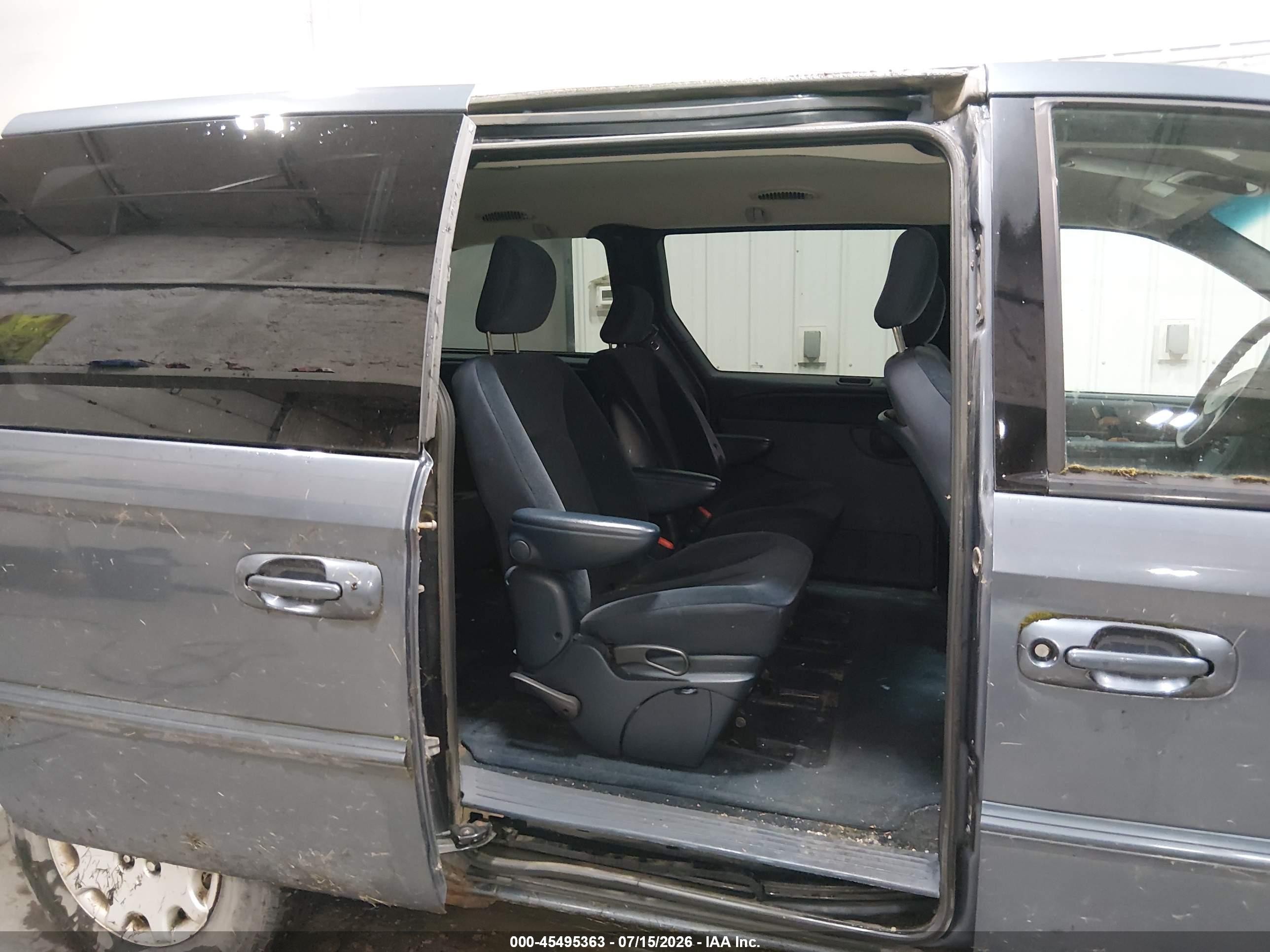 2002 Chrysler Town & Country Lx Black vin: 2C8GP44332R697869